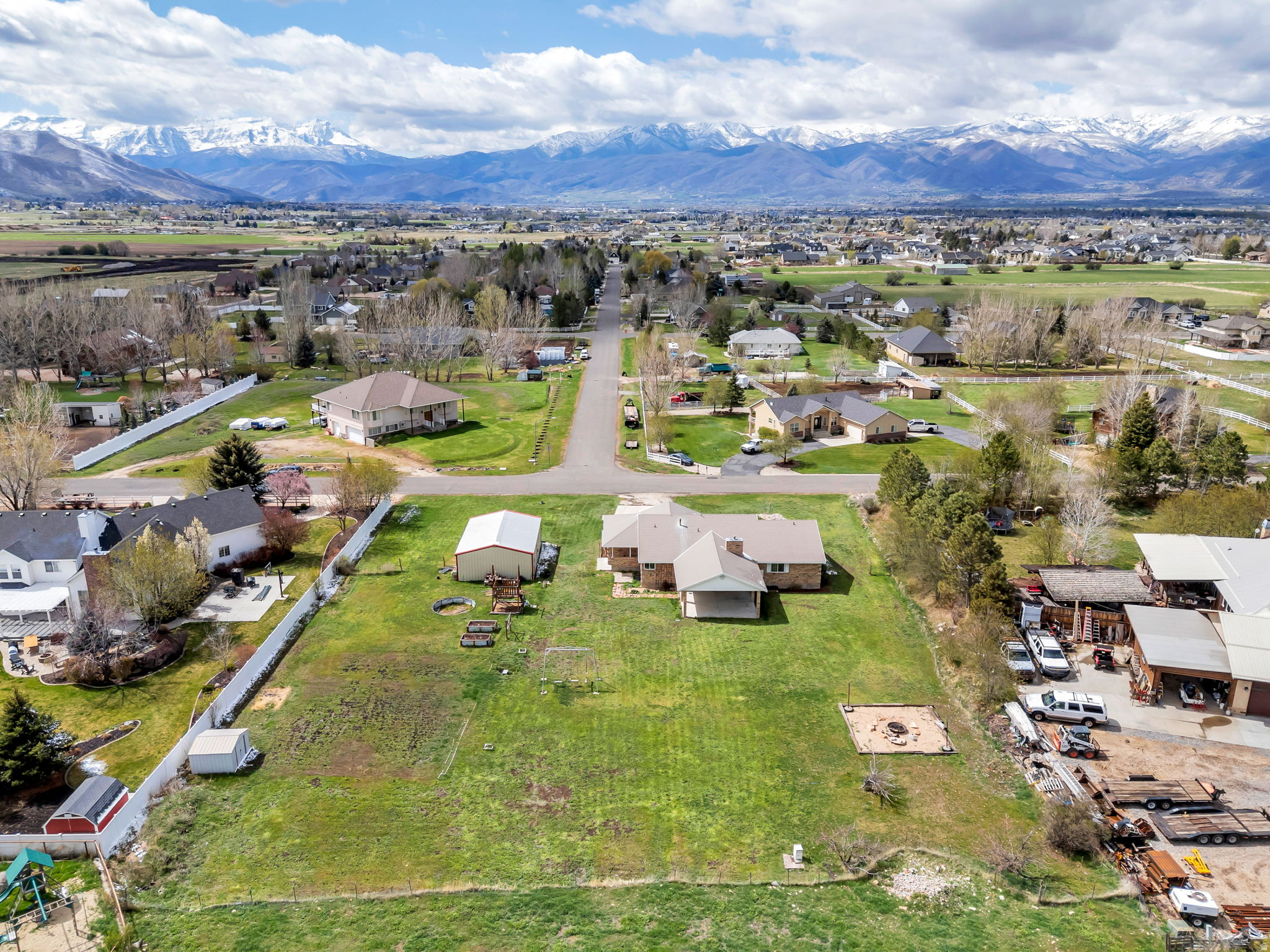 main property photo 45