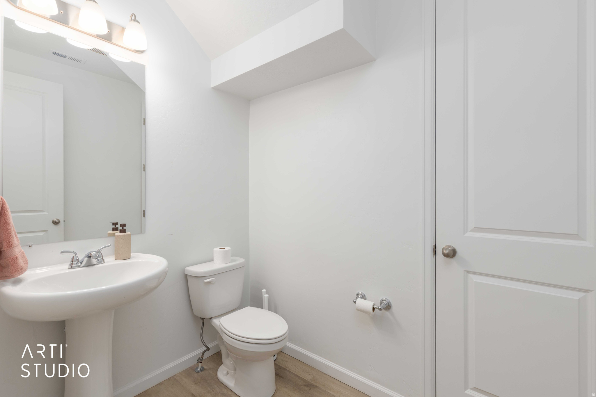 main property photo 12