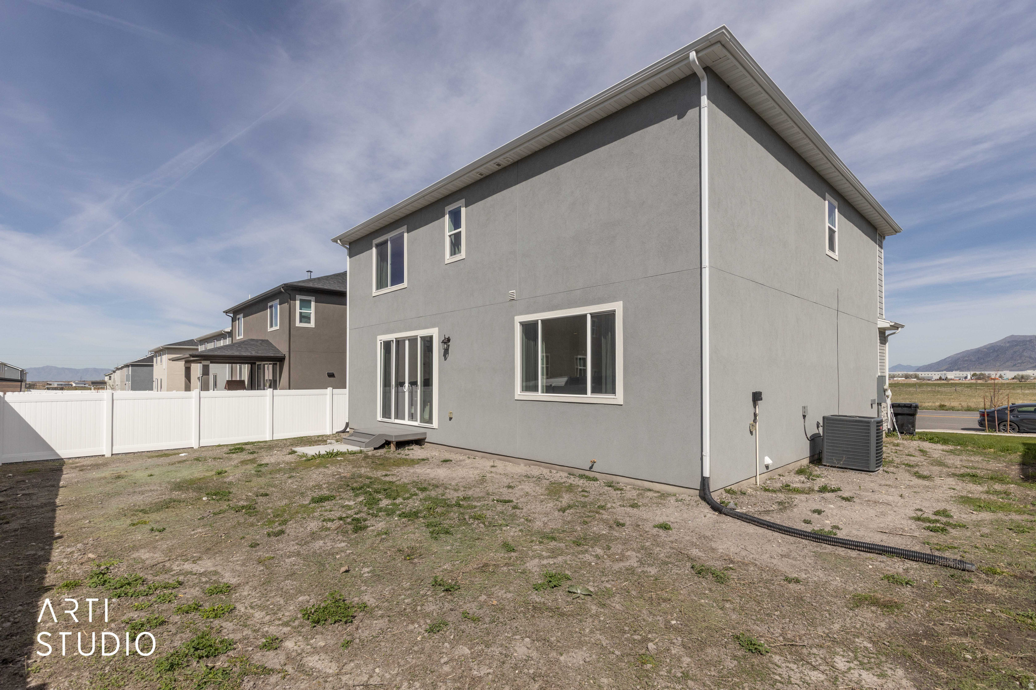 main property photo 35