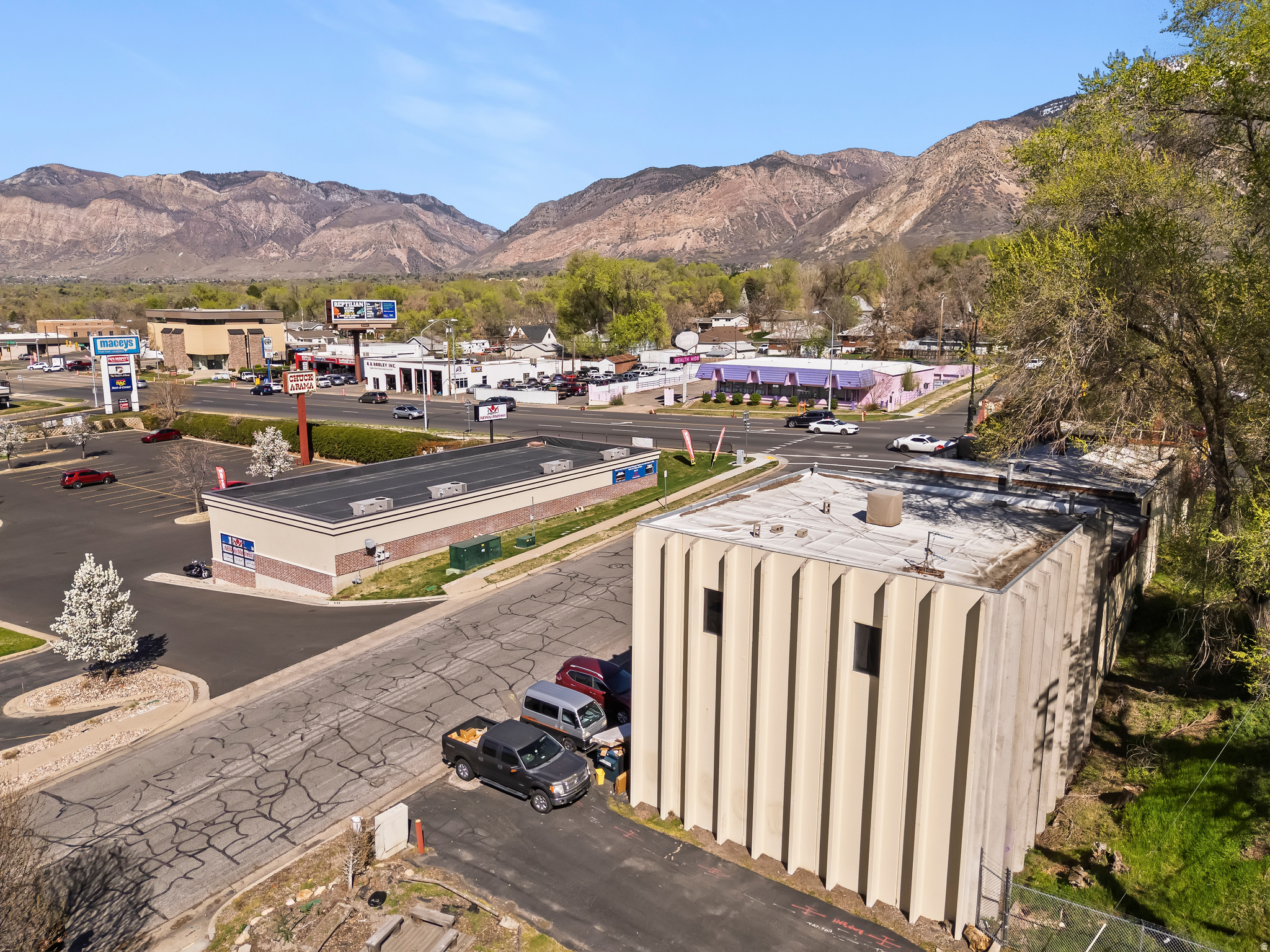 main property photo 4
