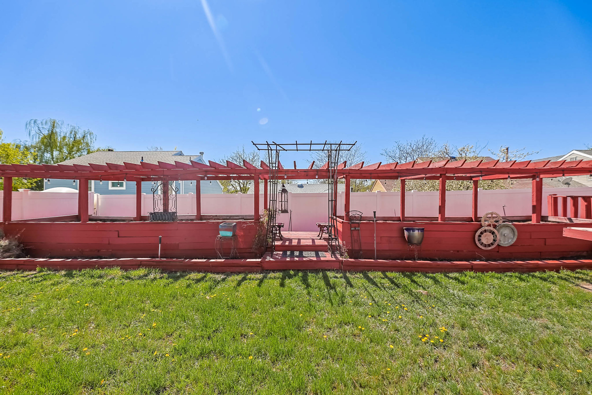main property photo 32