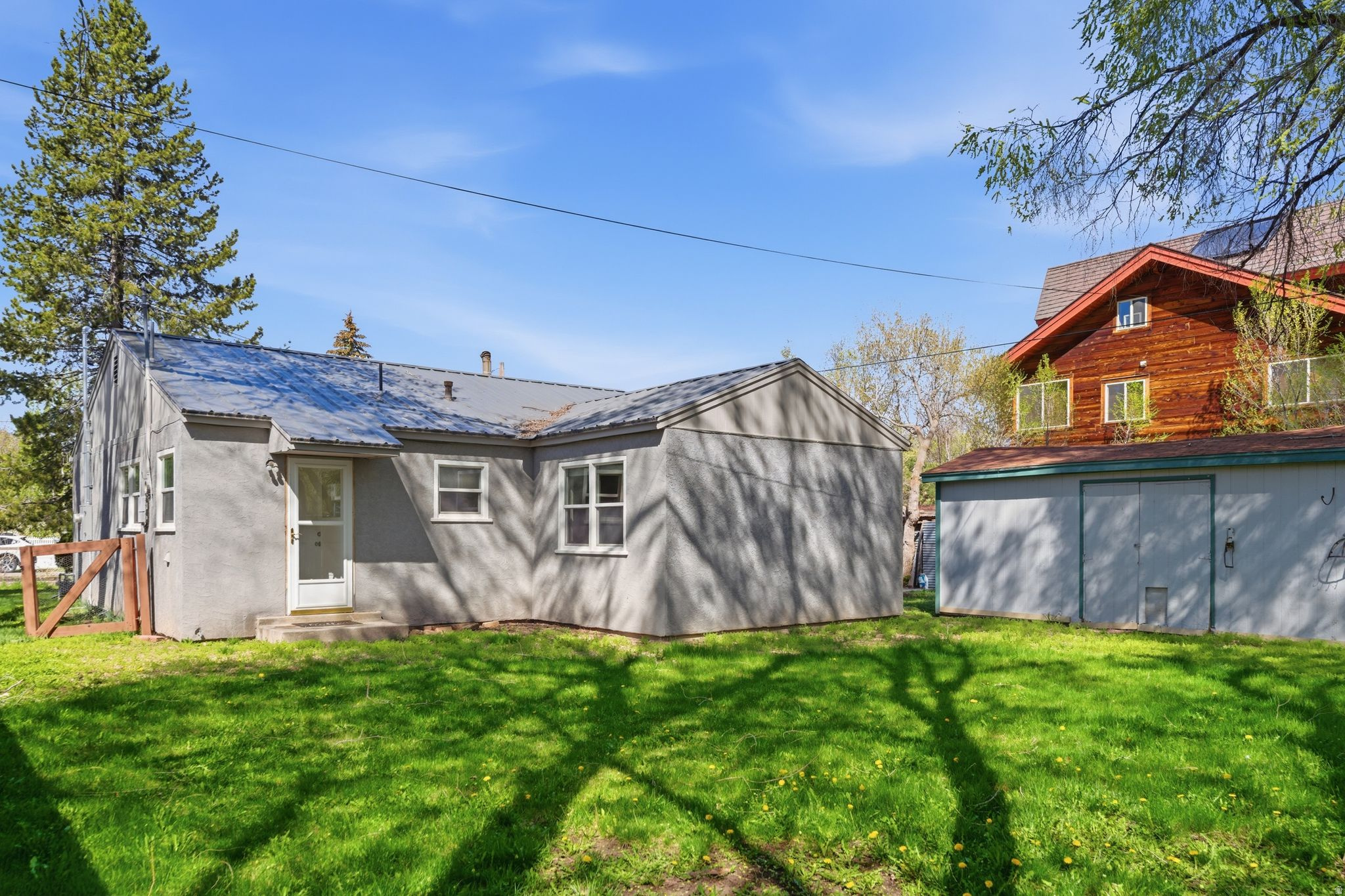 main property photo 25