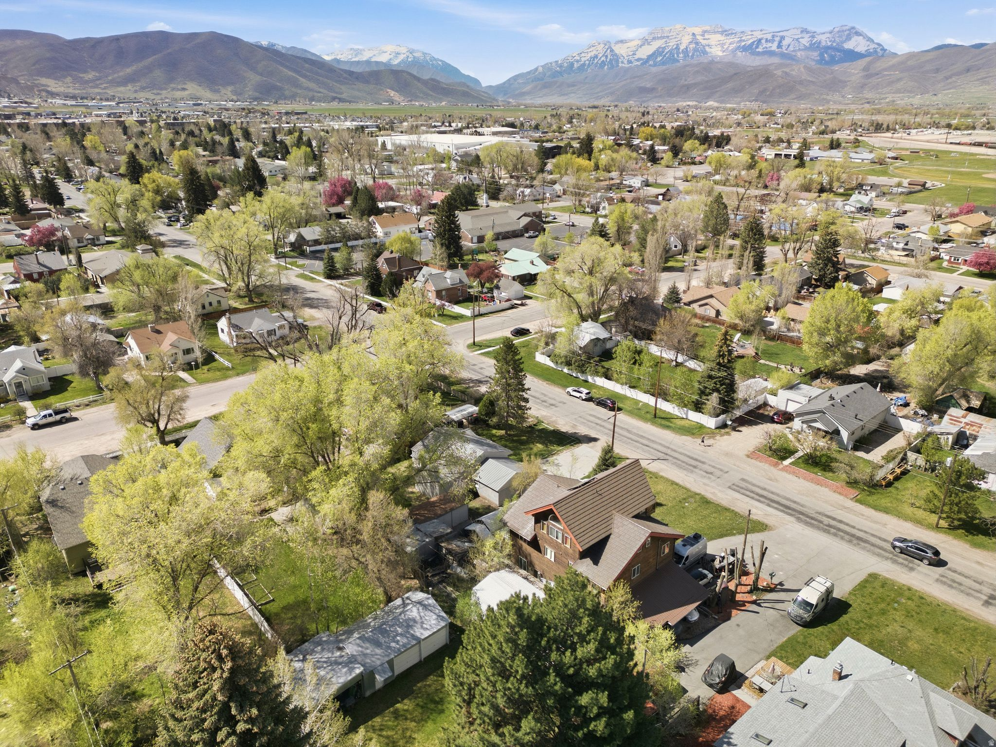 main property photo 32