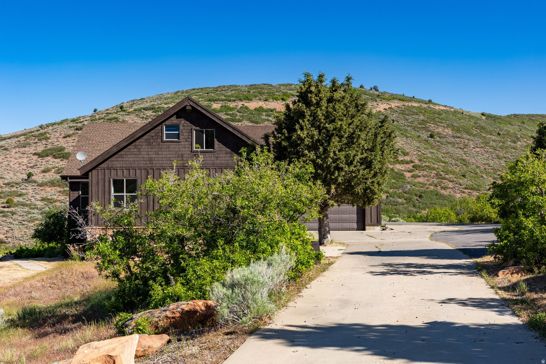 main property photo 64