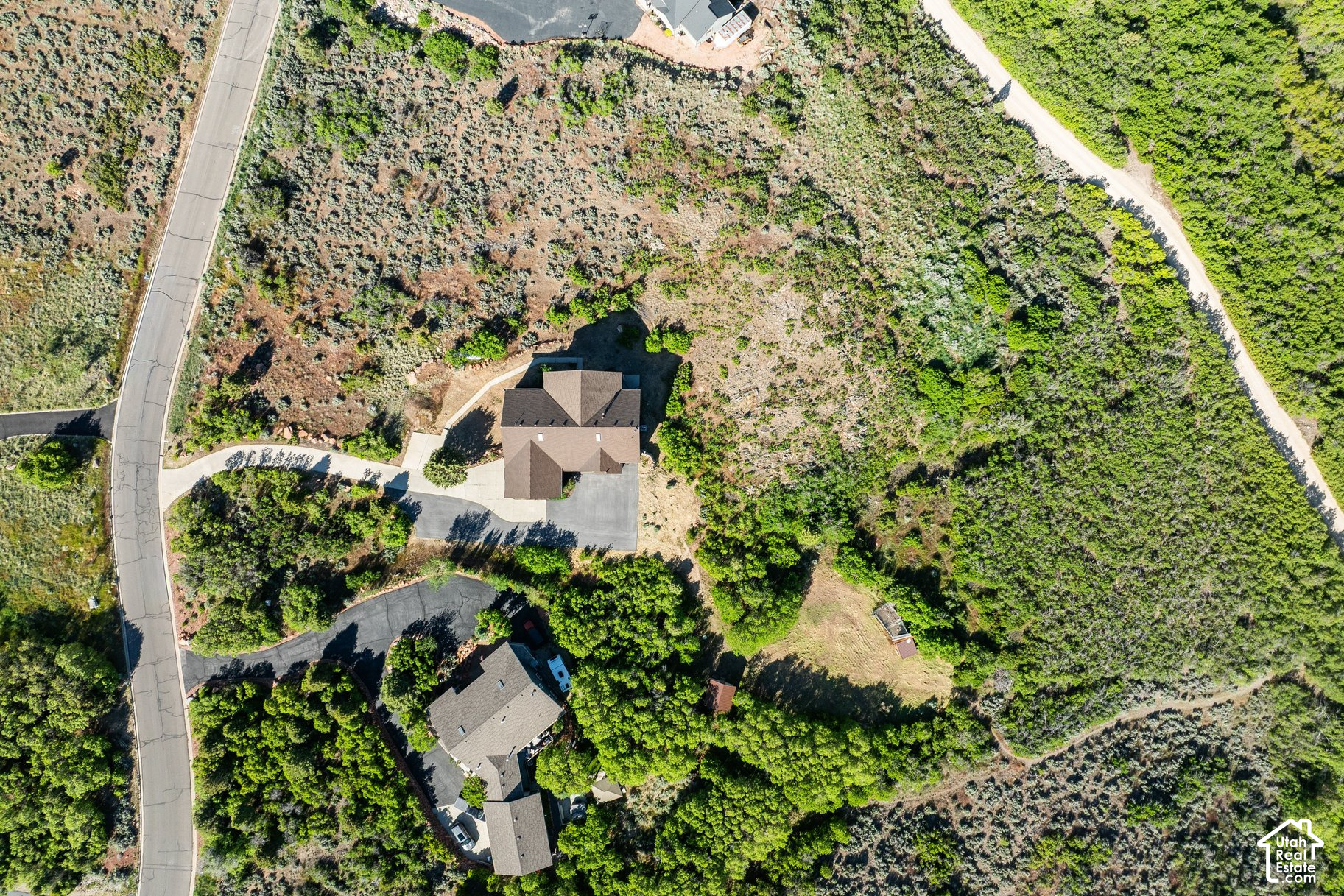 main property photo 77