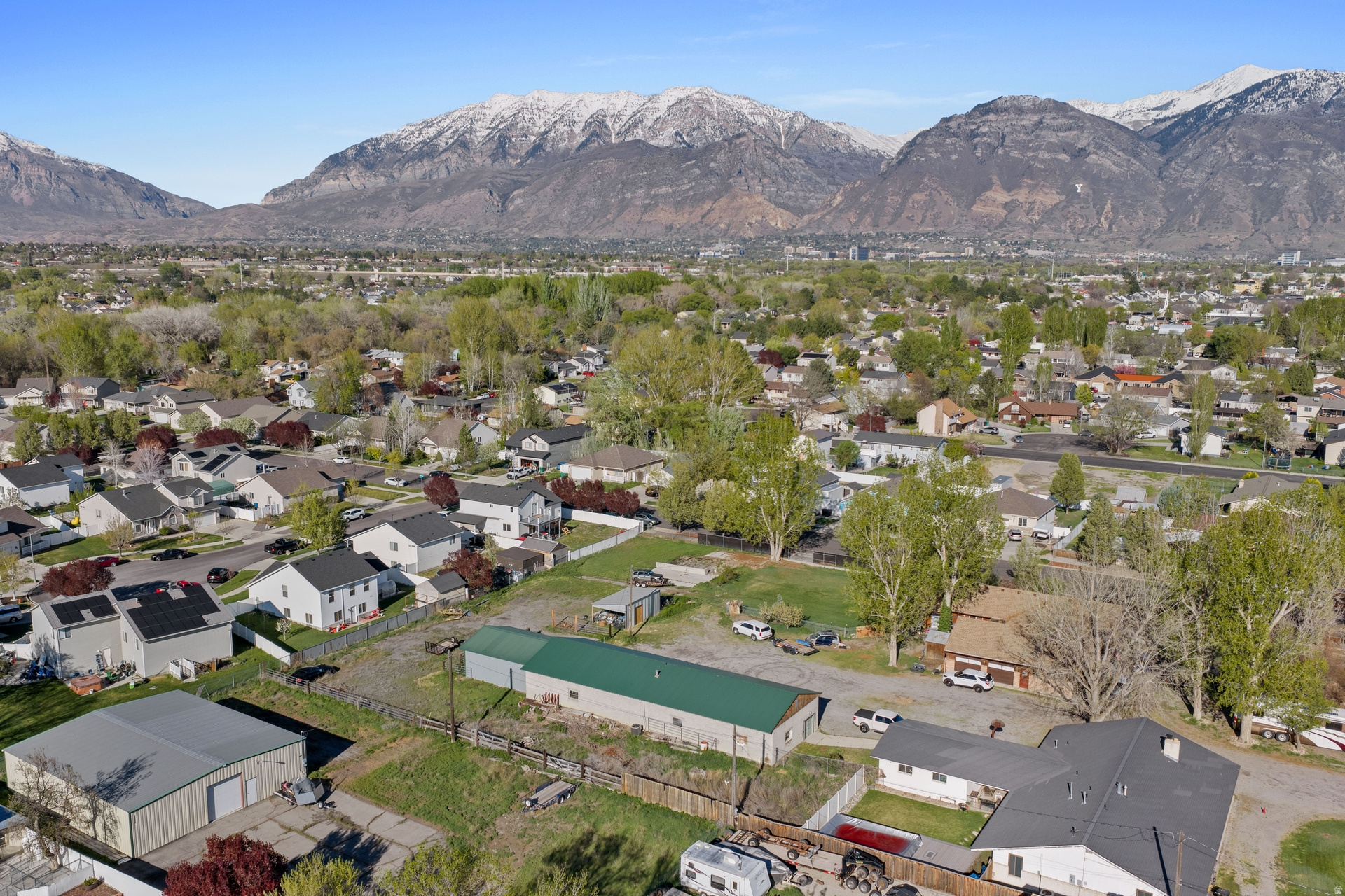 main property photo 9