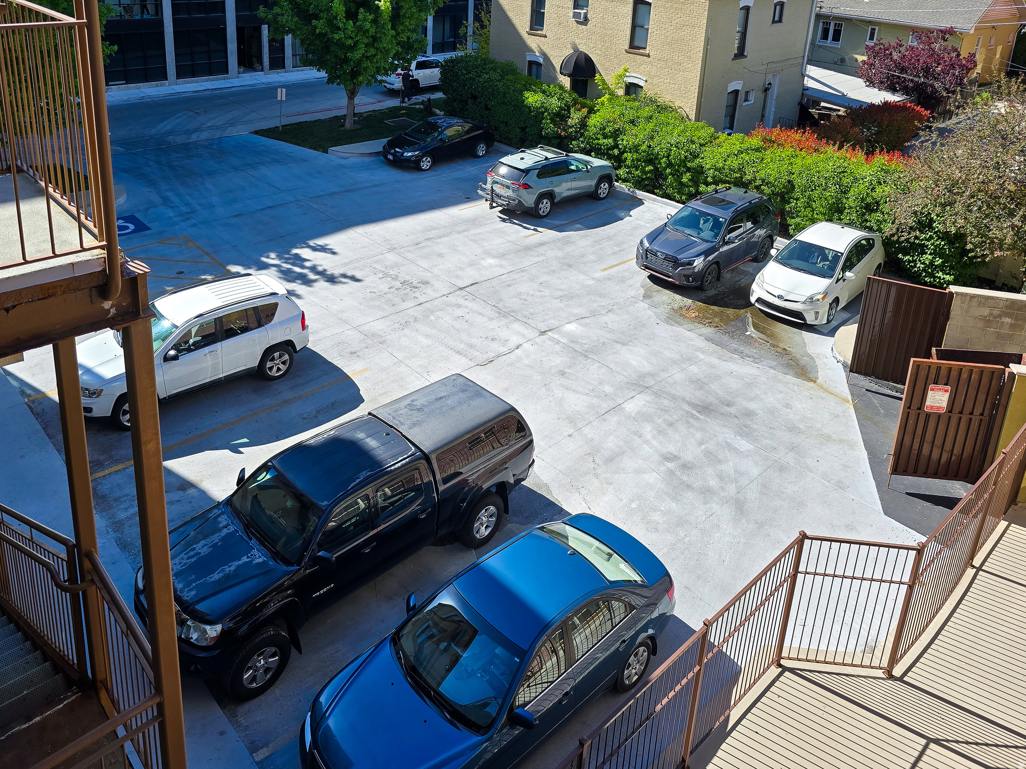 main property photo 25