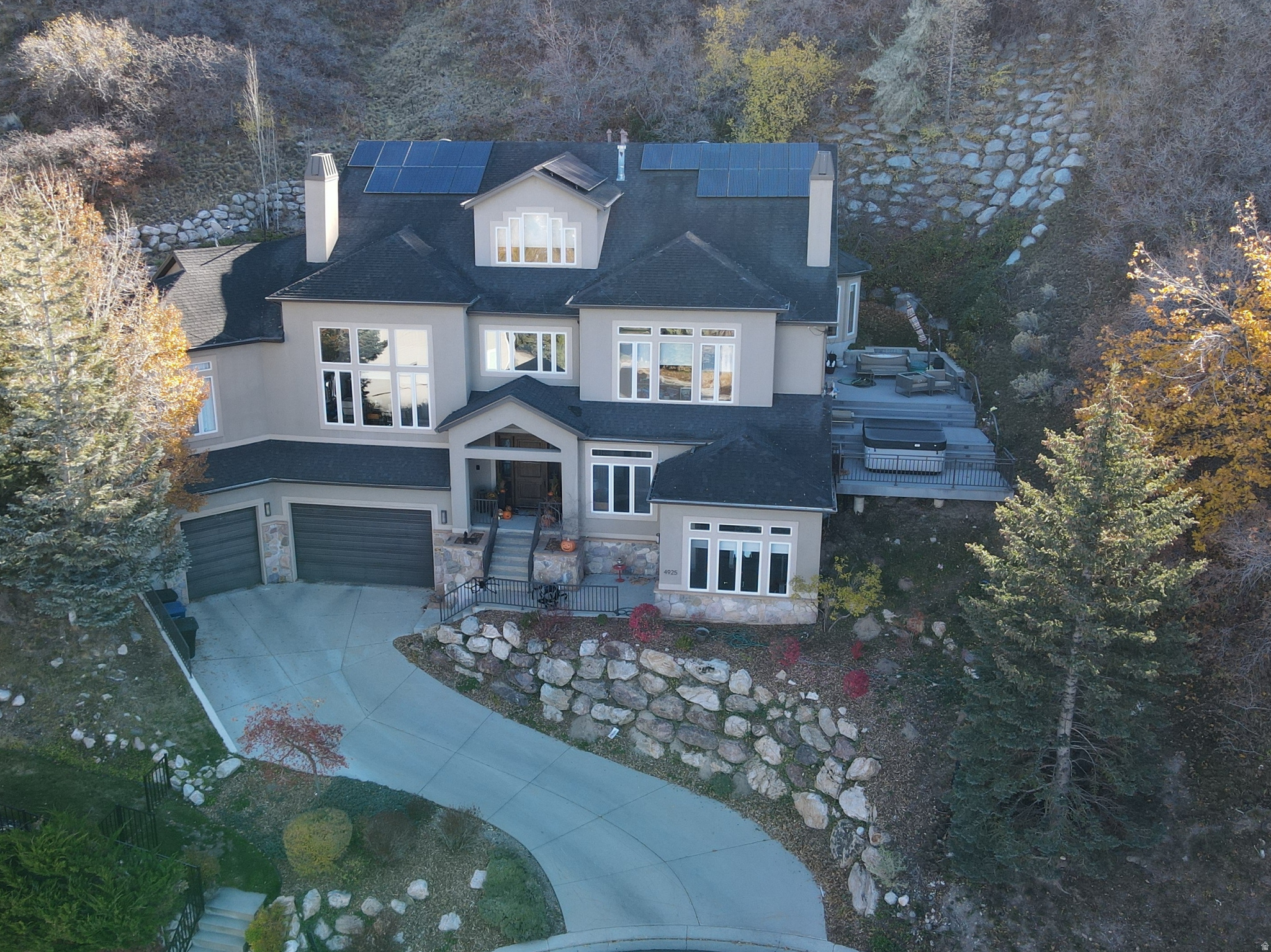 main property photo 37