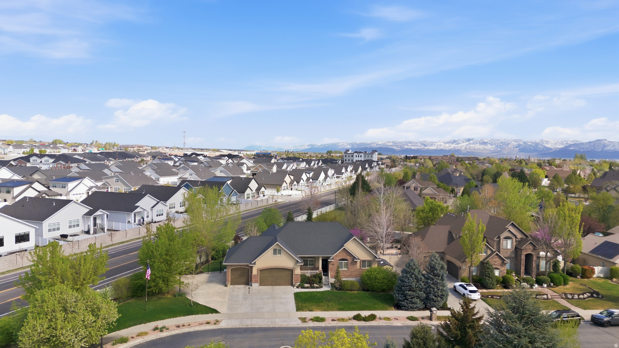 main property photo 50