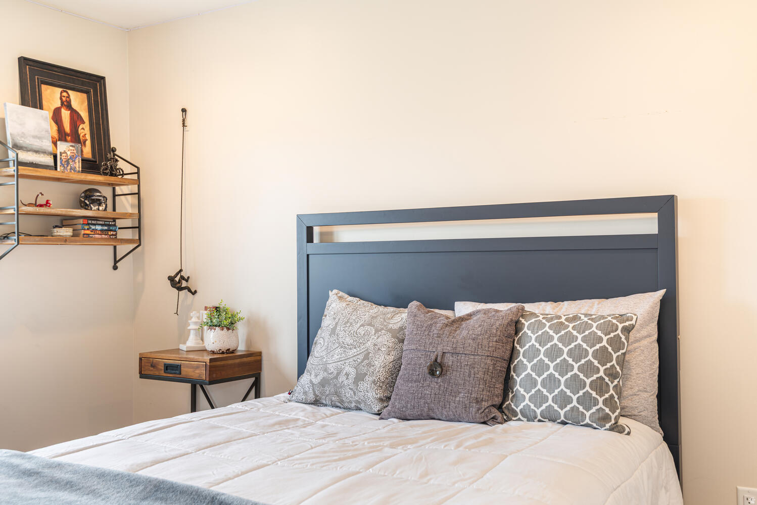 main property photo 67