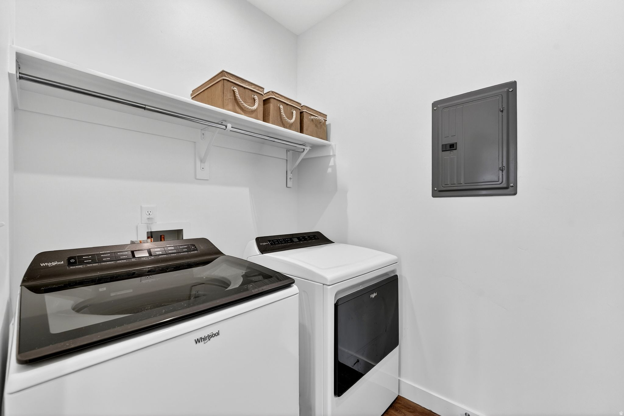 main property photo 13