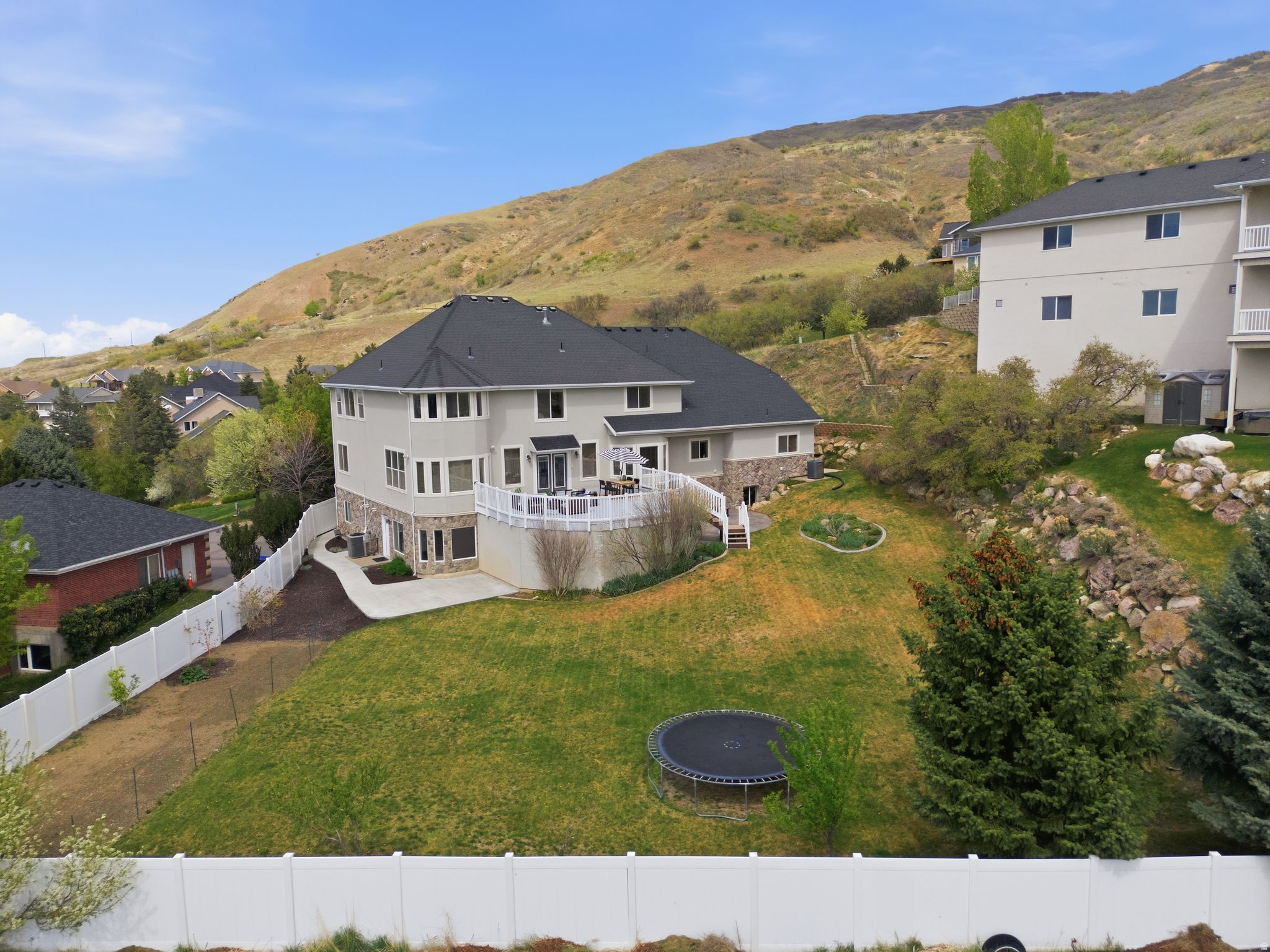 main property photo 73