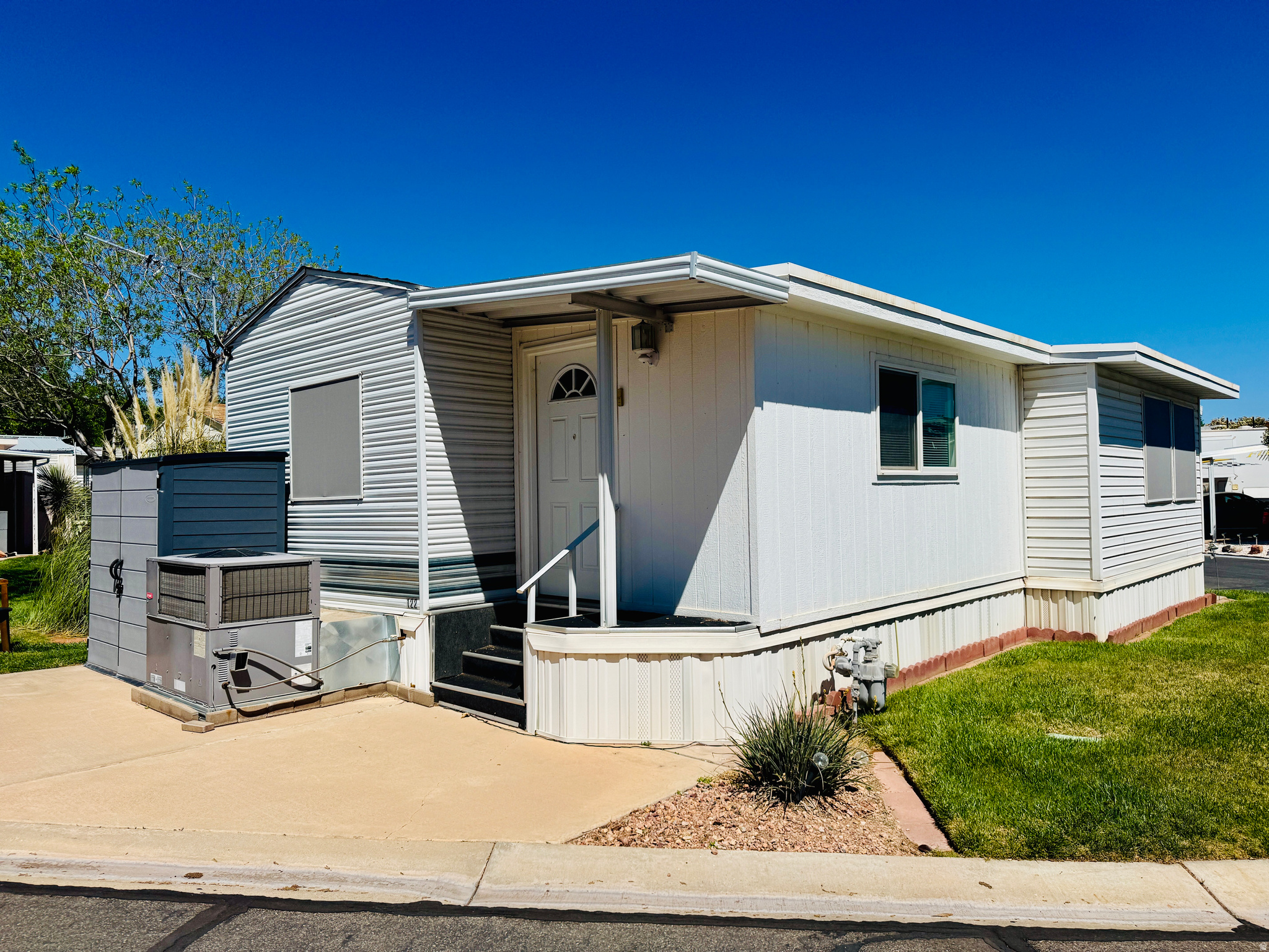 main property photo 18