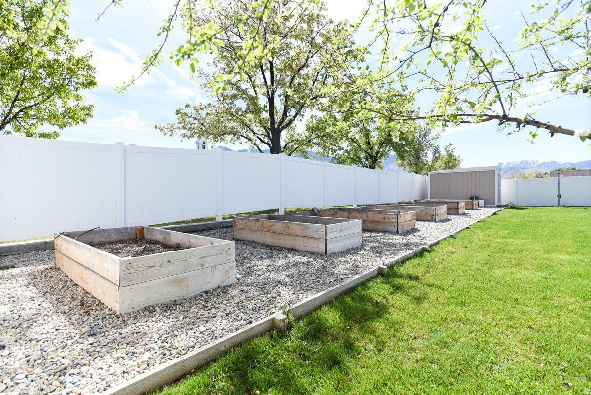 main property photo 80