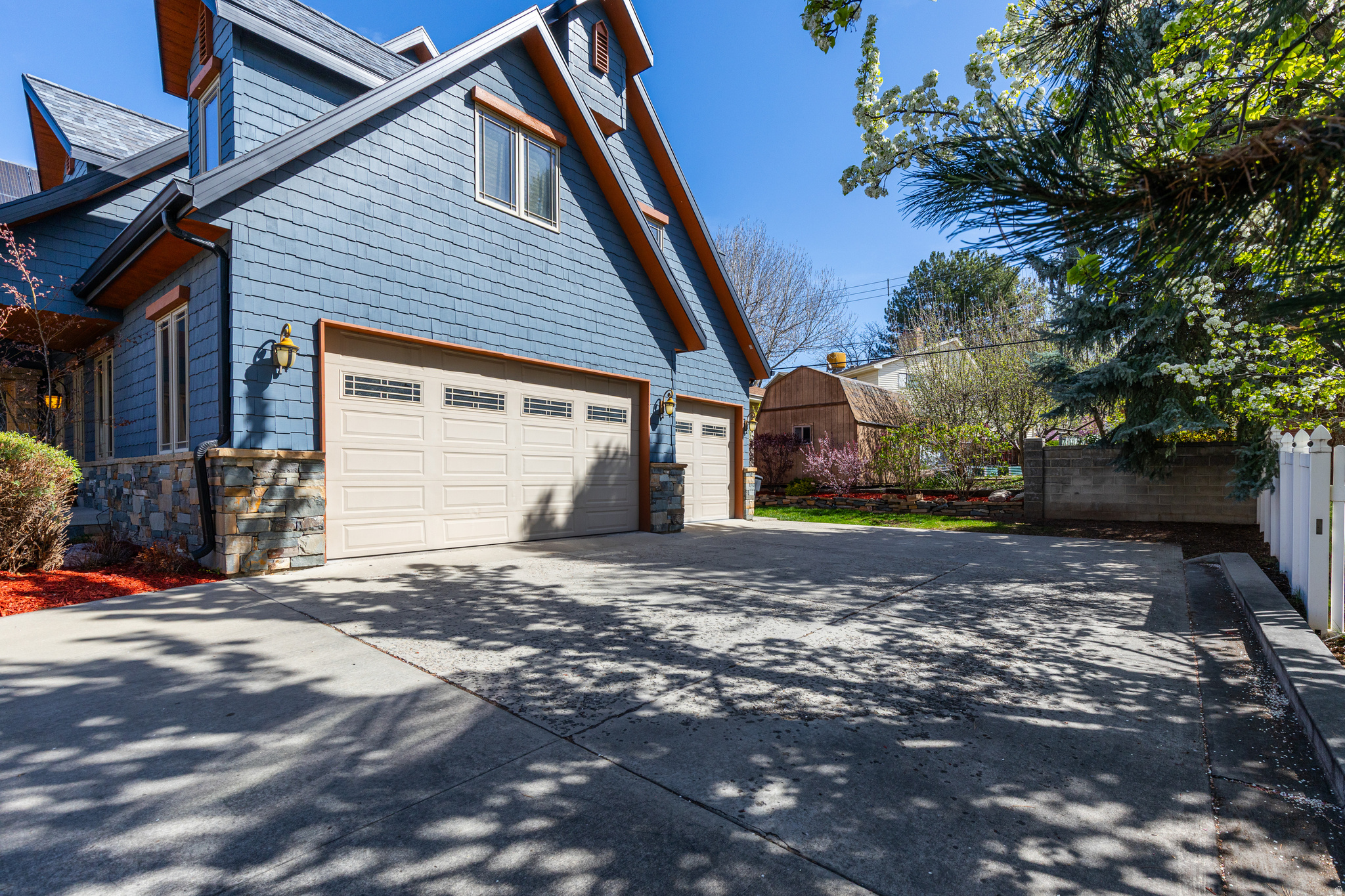 main property photo 73