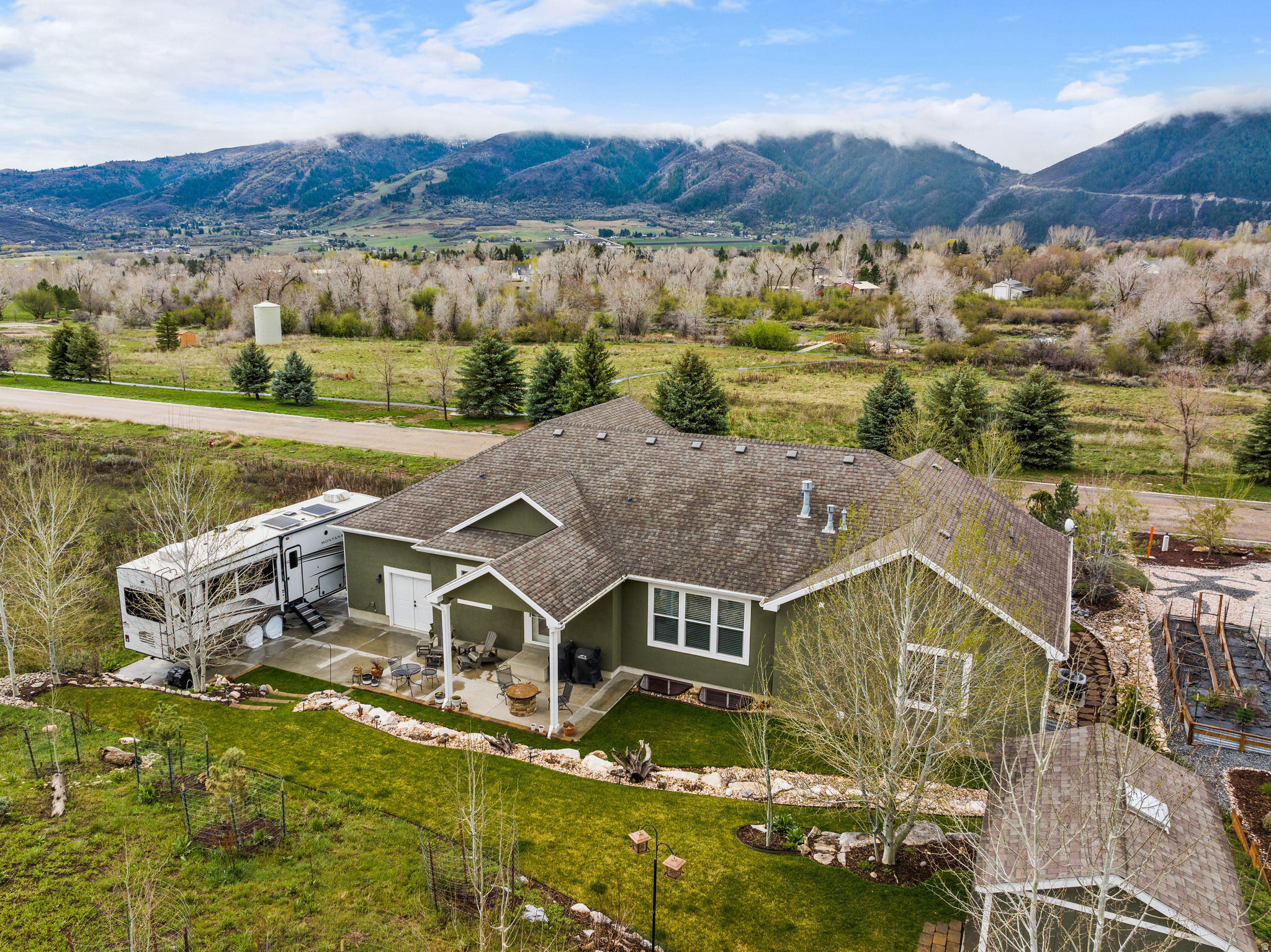 main property photo 66