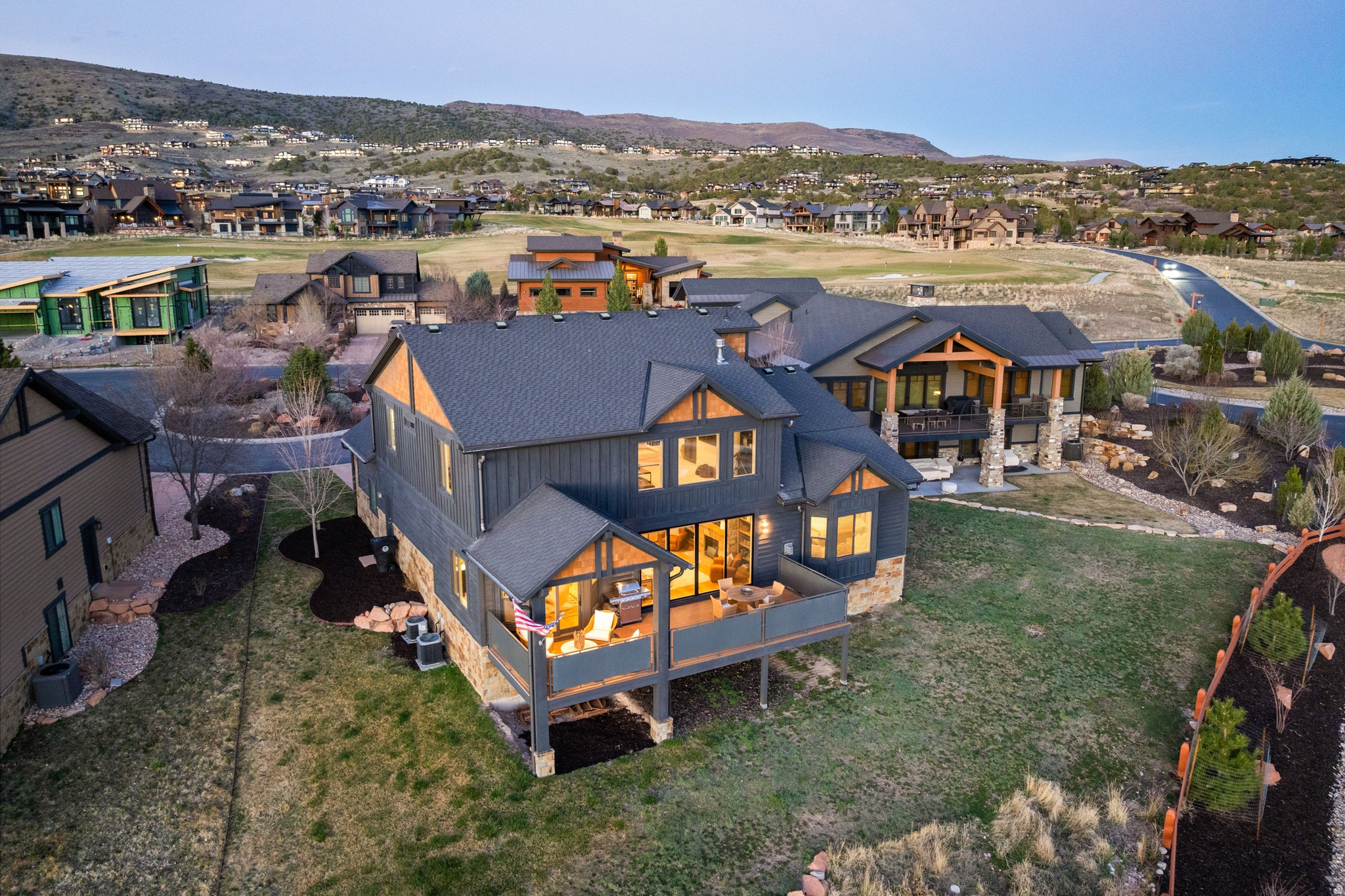 main property photo 40