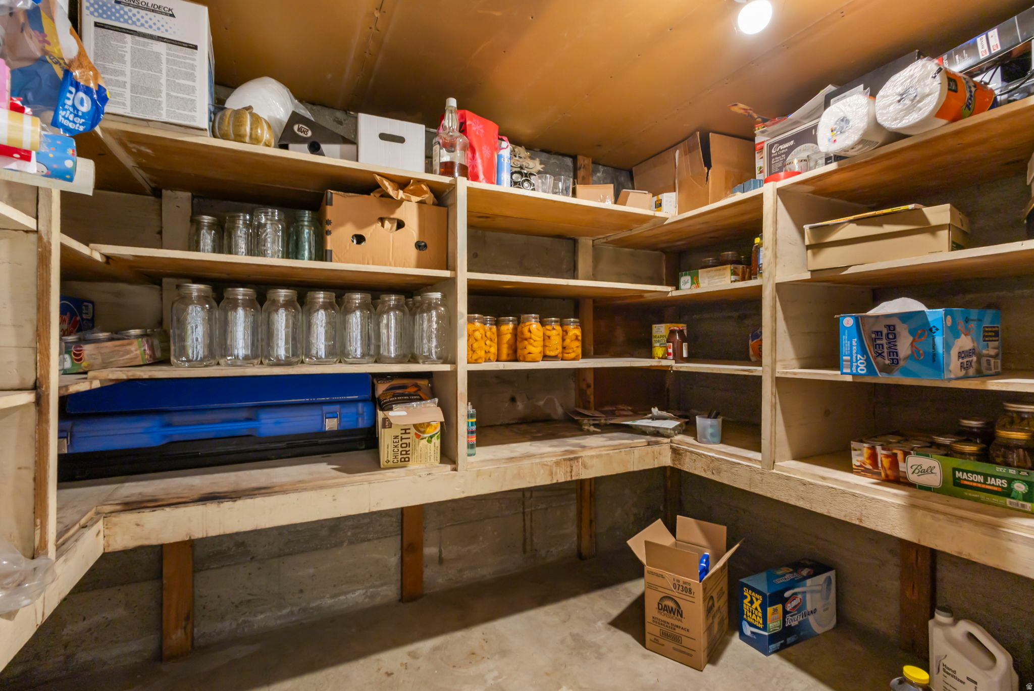 main property photo 27