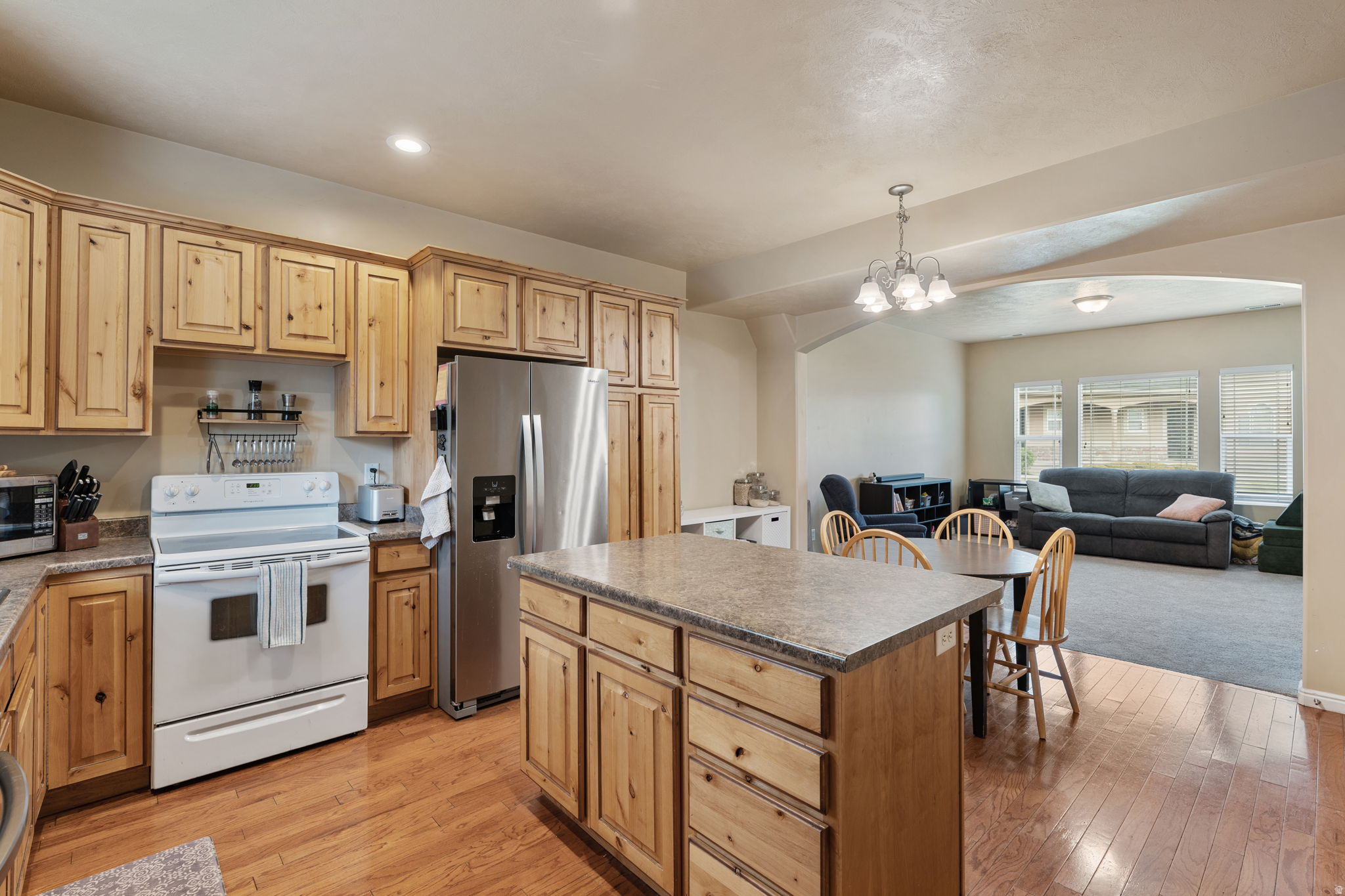 main property photo 6
