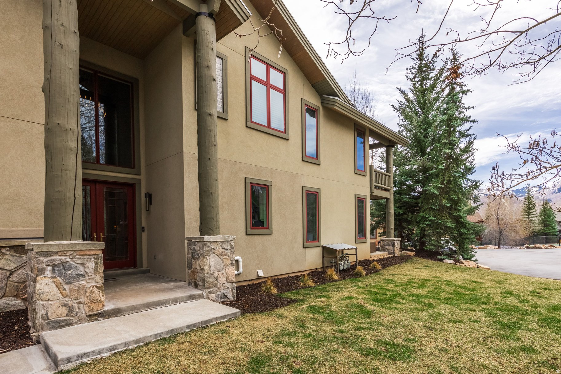 main property photo 49