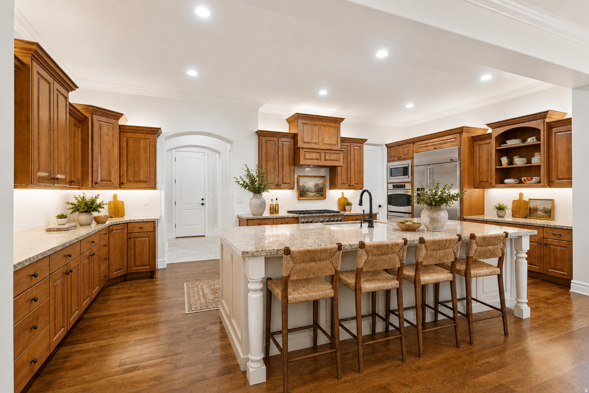main property photo 6