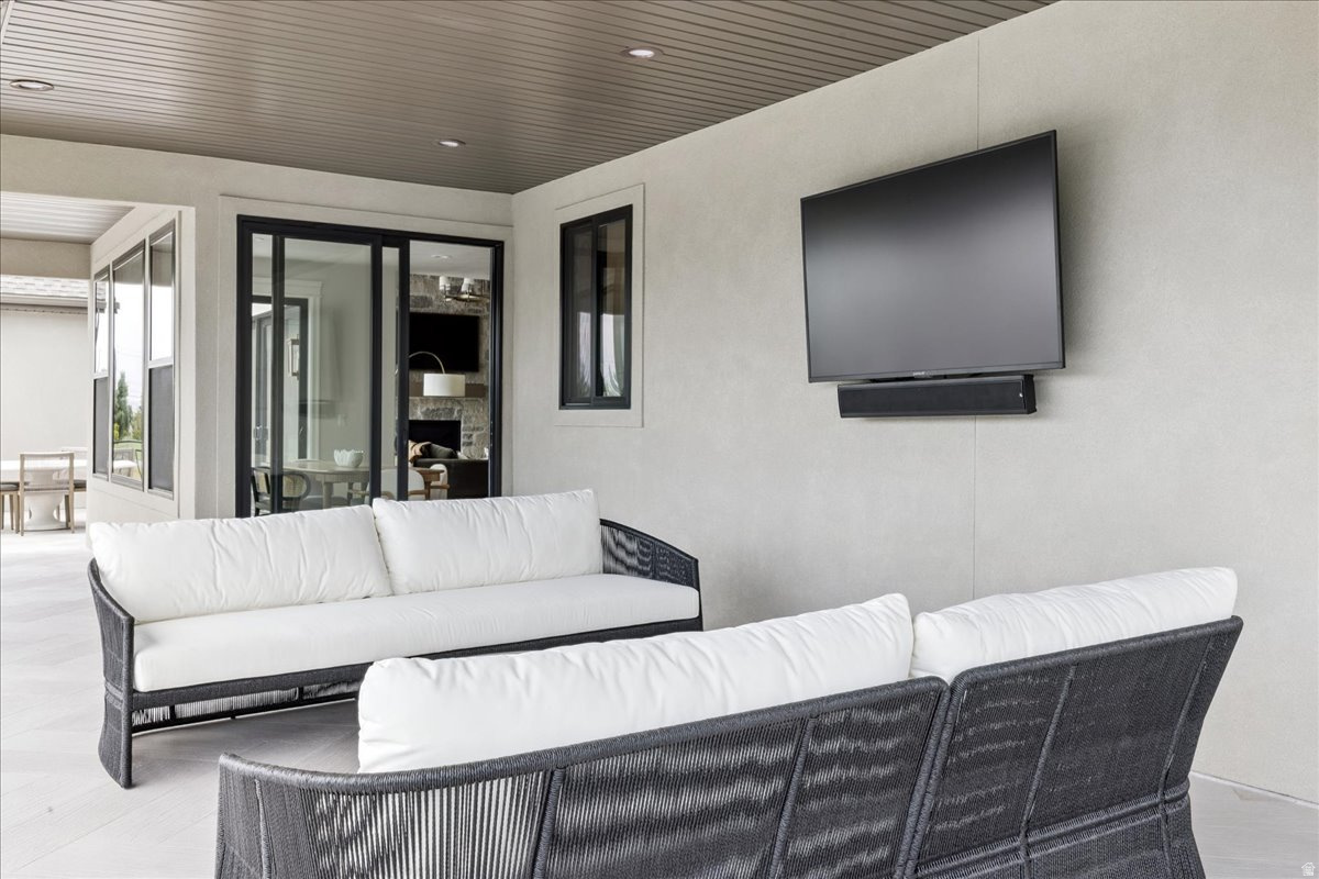 main property photo 60