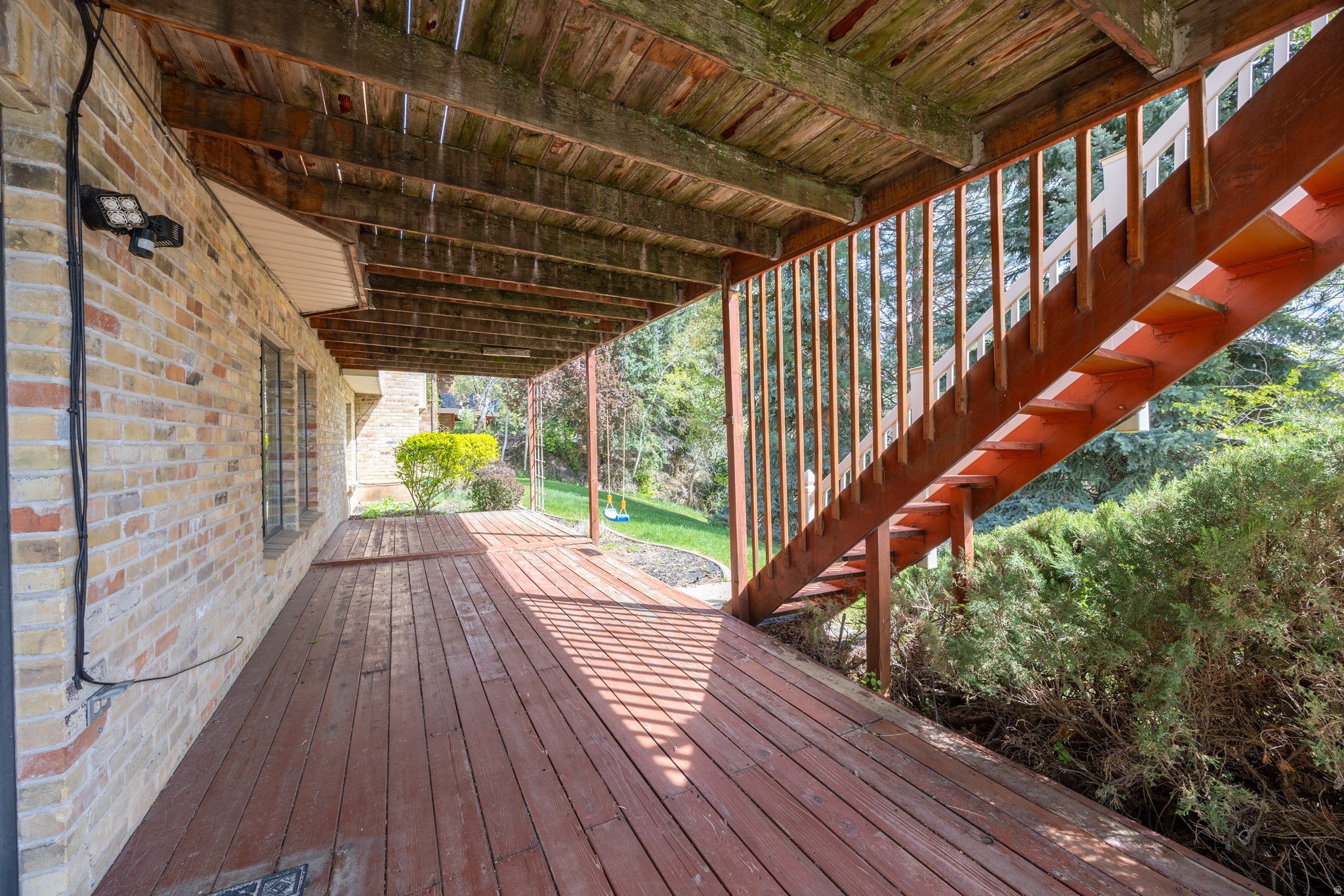 main property photo 29