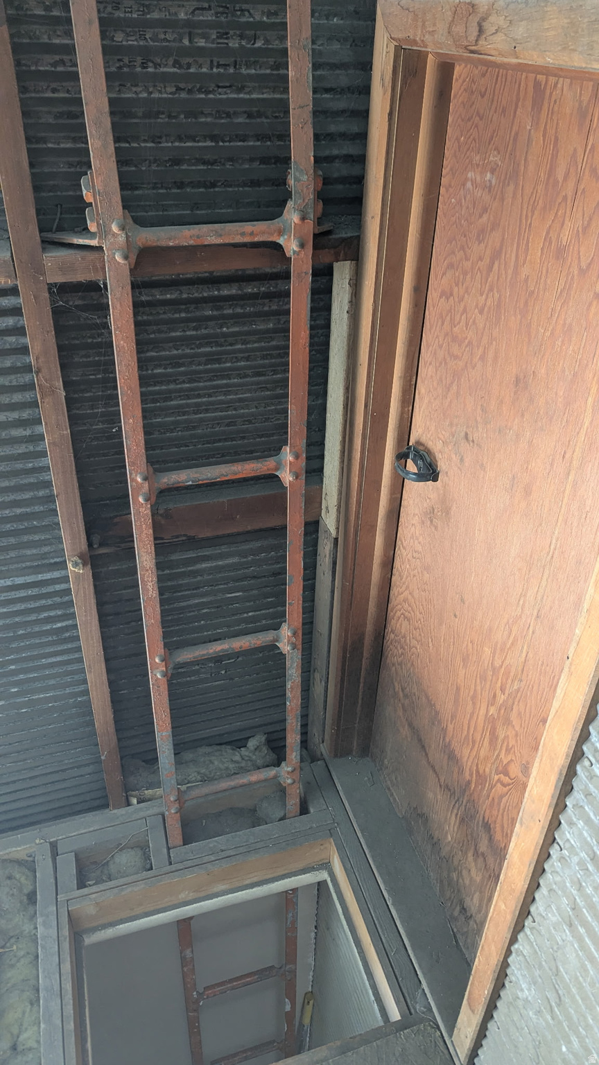 main property photo 18