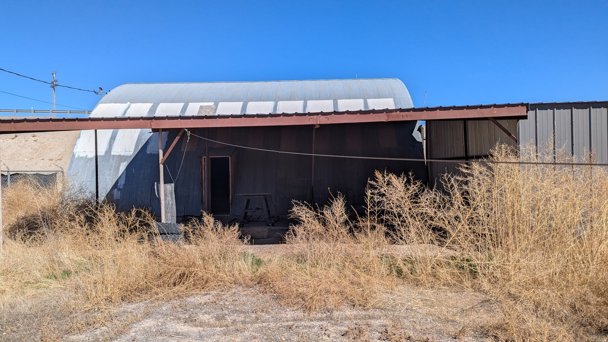 main property photo 22