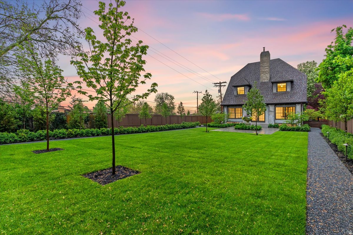 main property photo 6