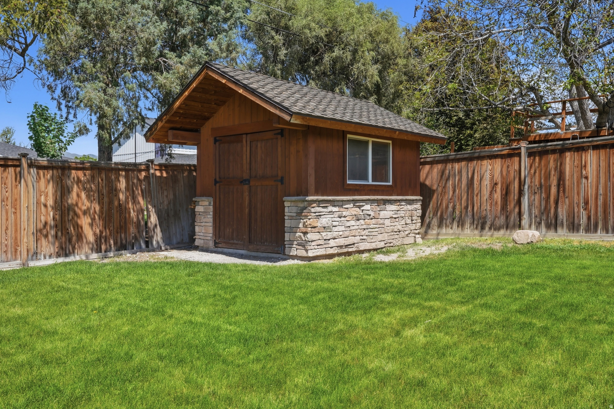 main property photo 44