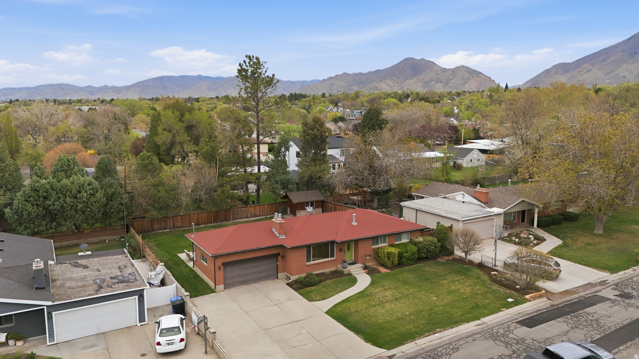 main property photo 50