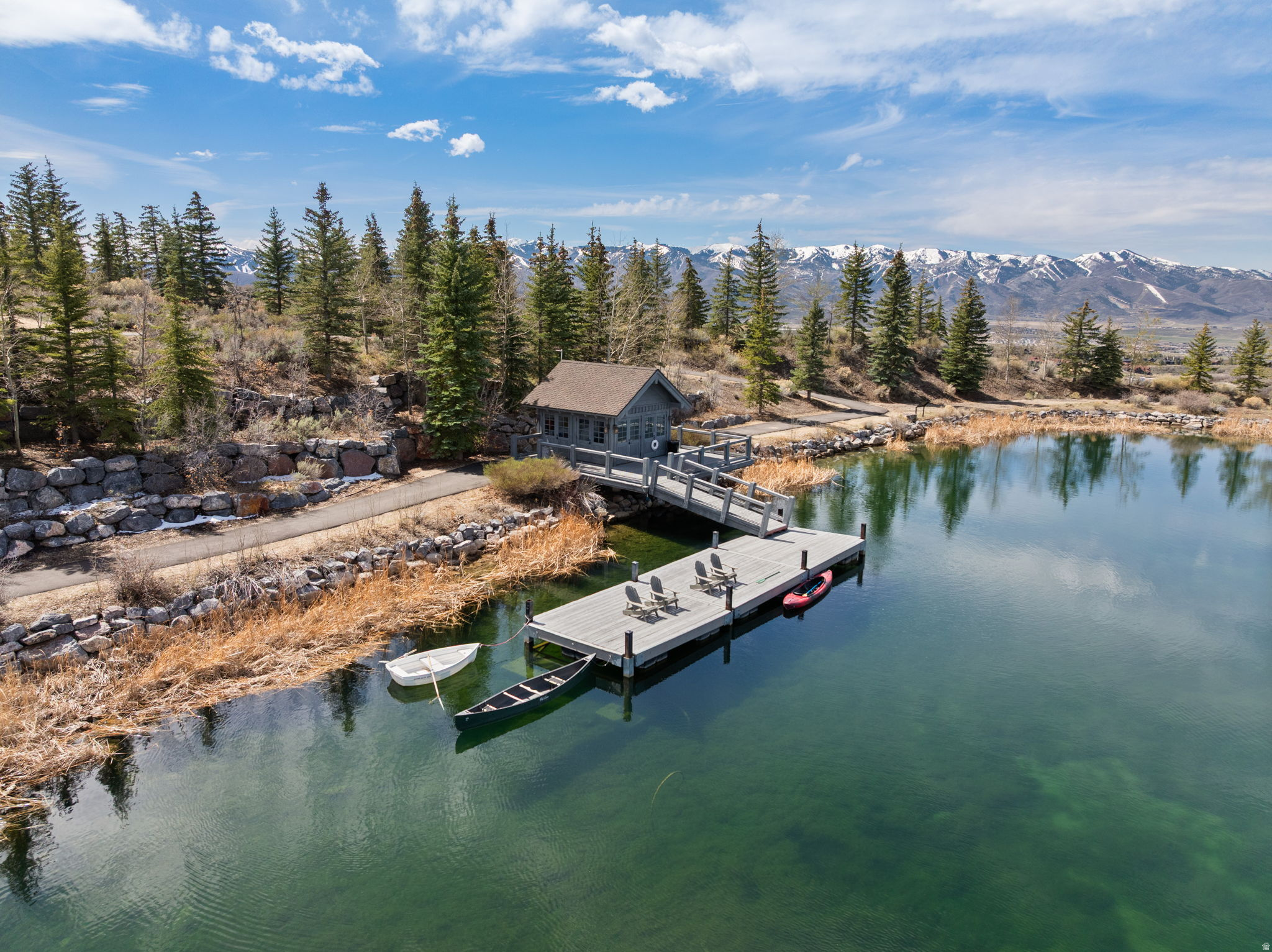 main property photo 16
