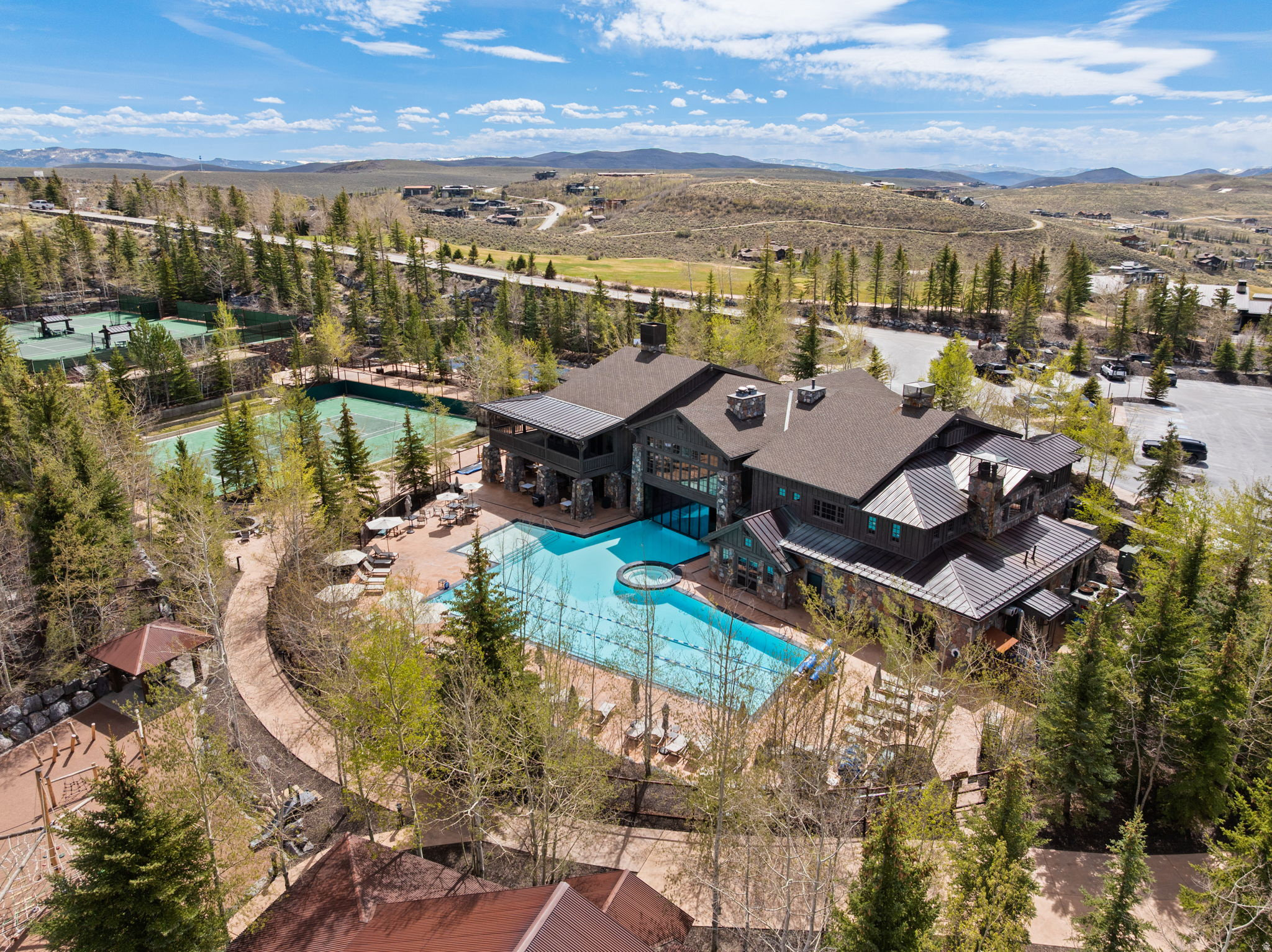 main property photo 24