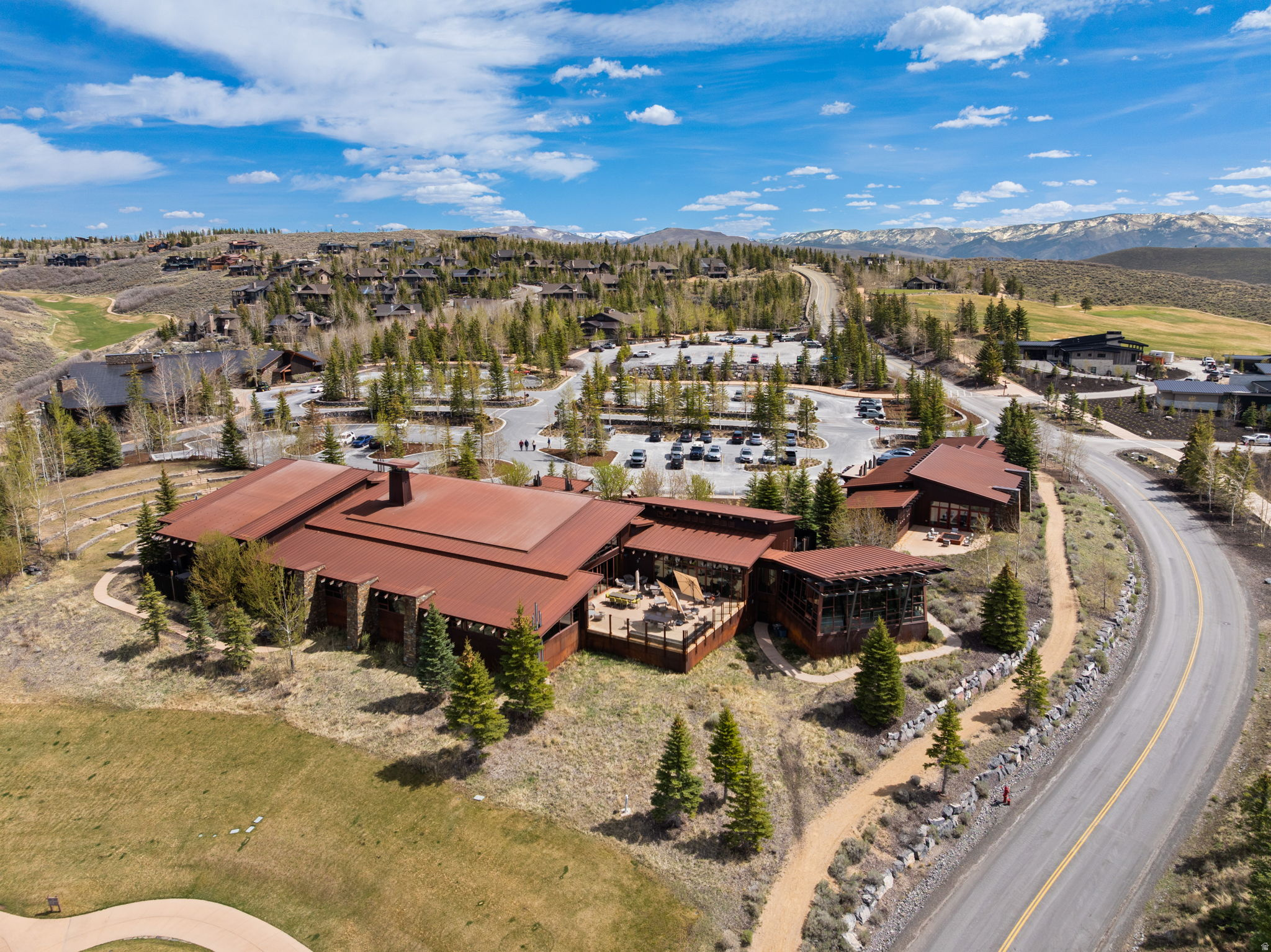 main property photo 30