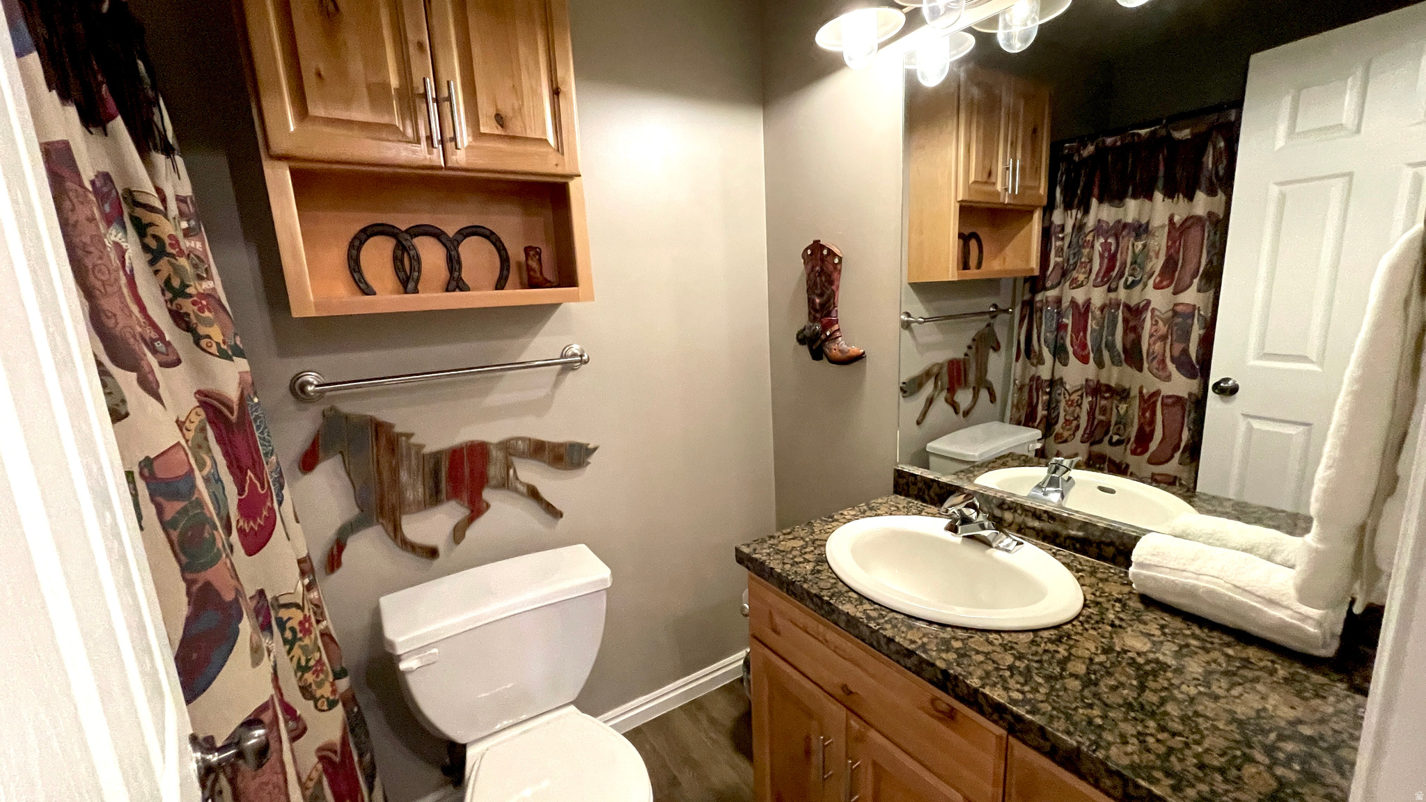 main property photo 13