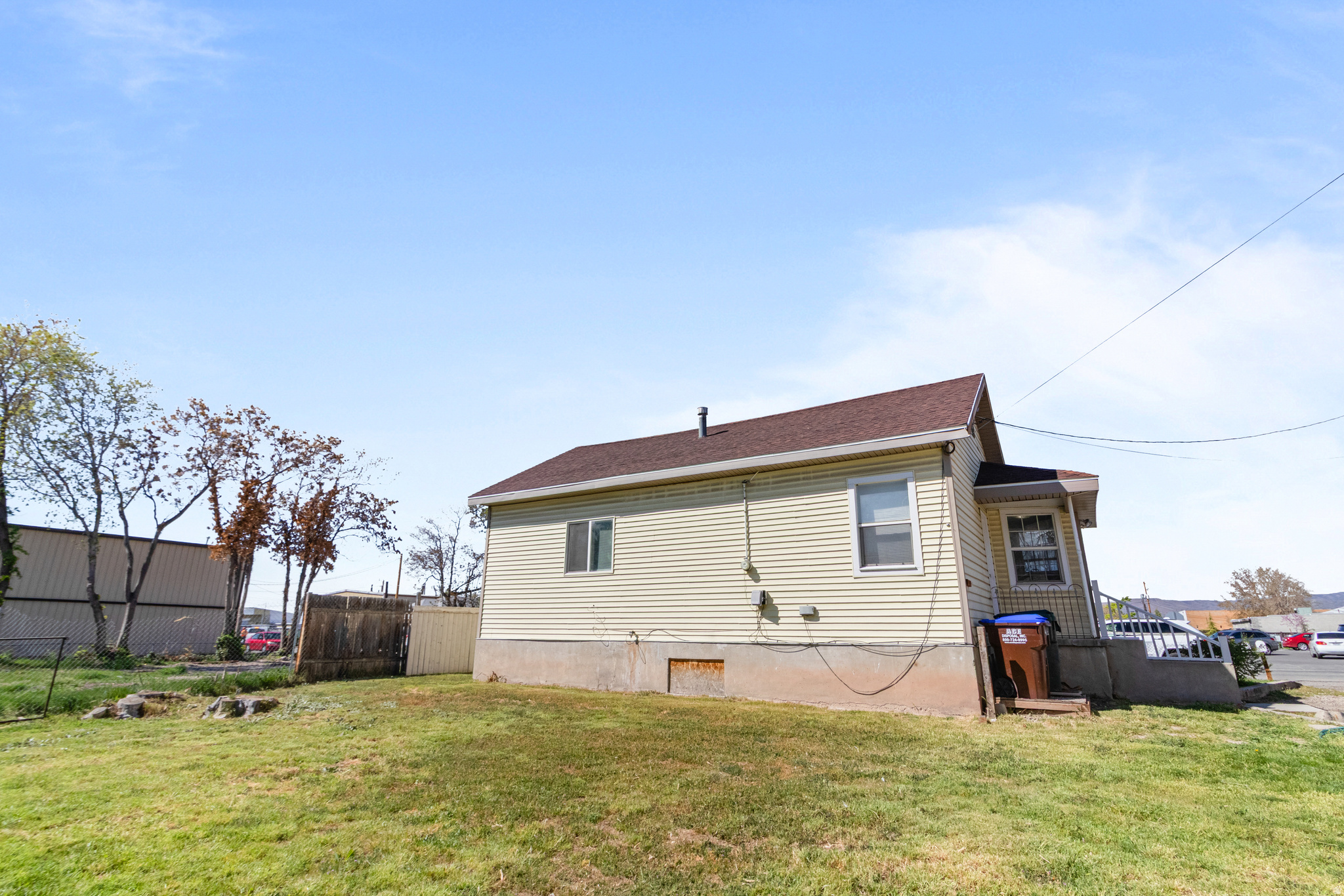 main property photo 6