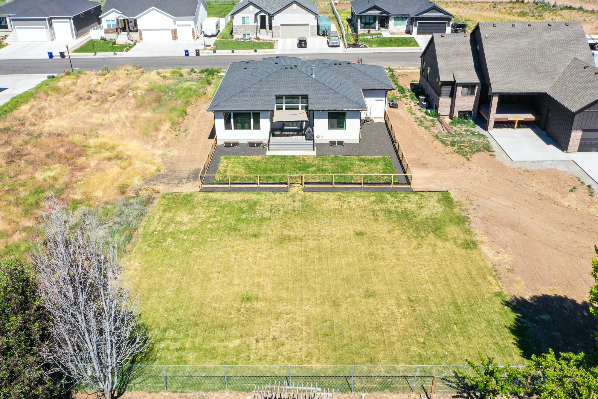 main property photo 38