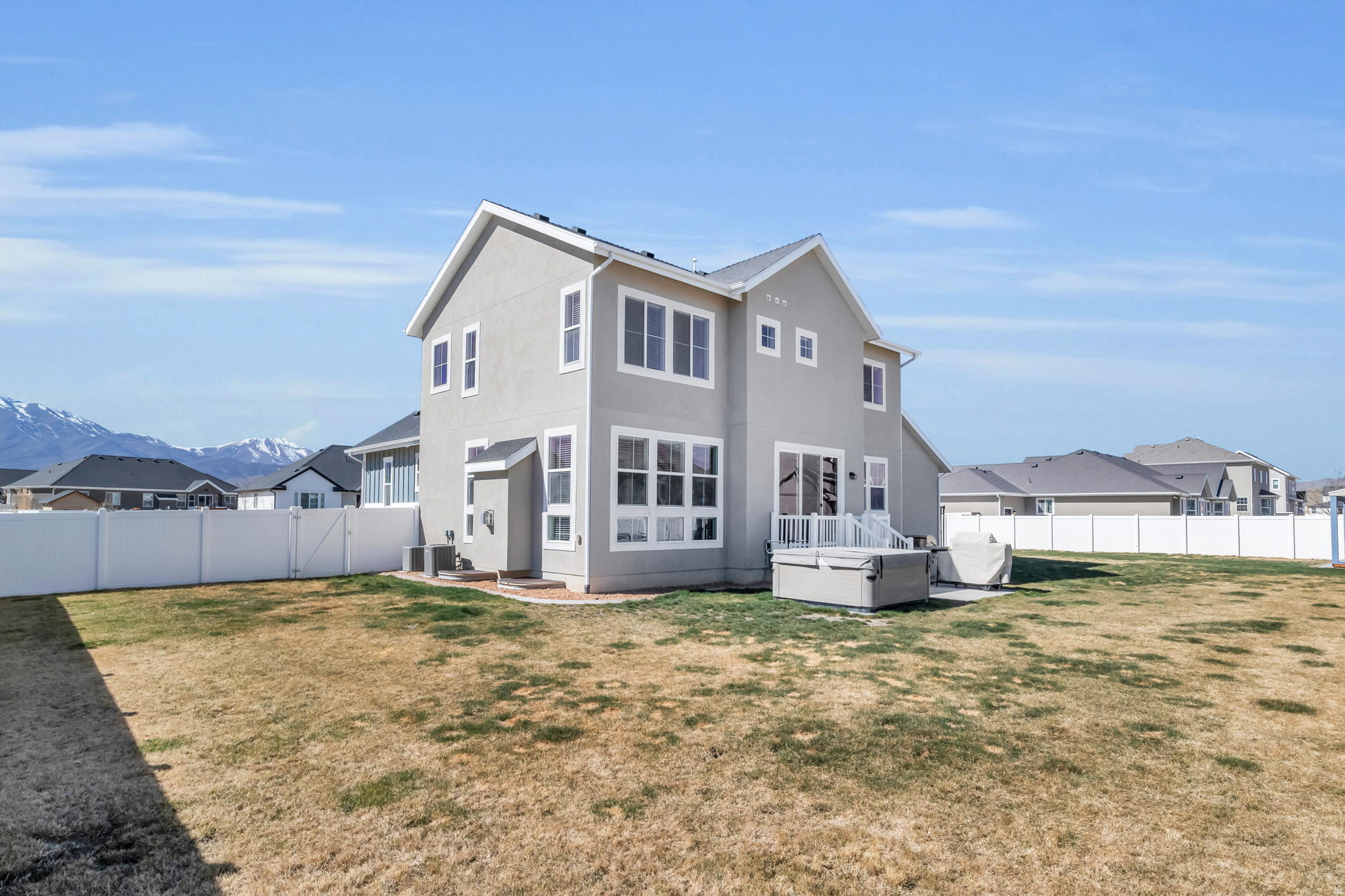 main property photo 50