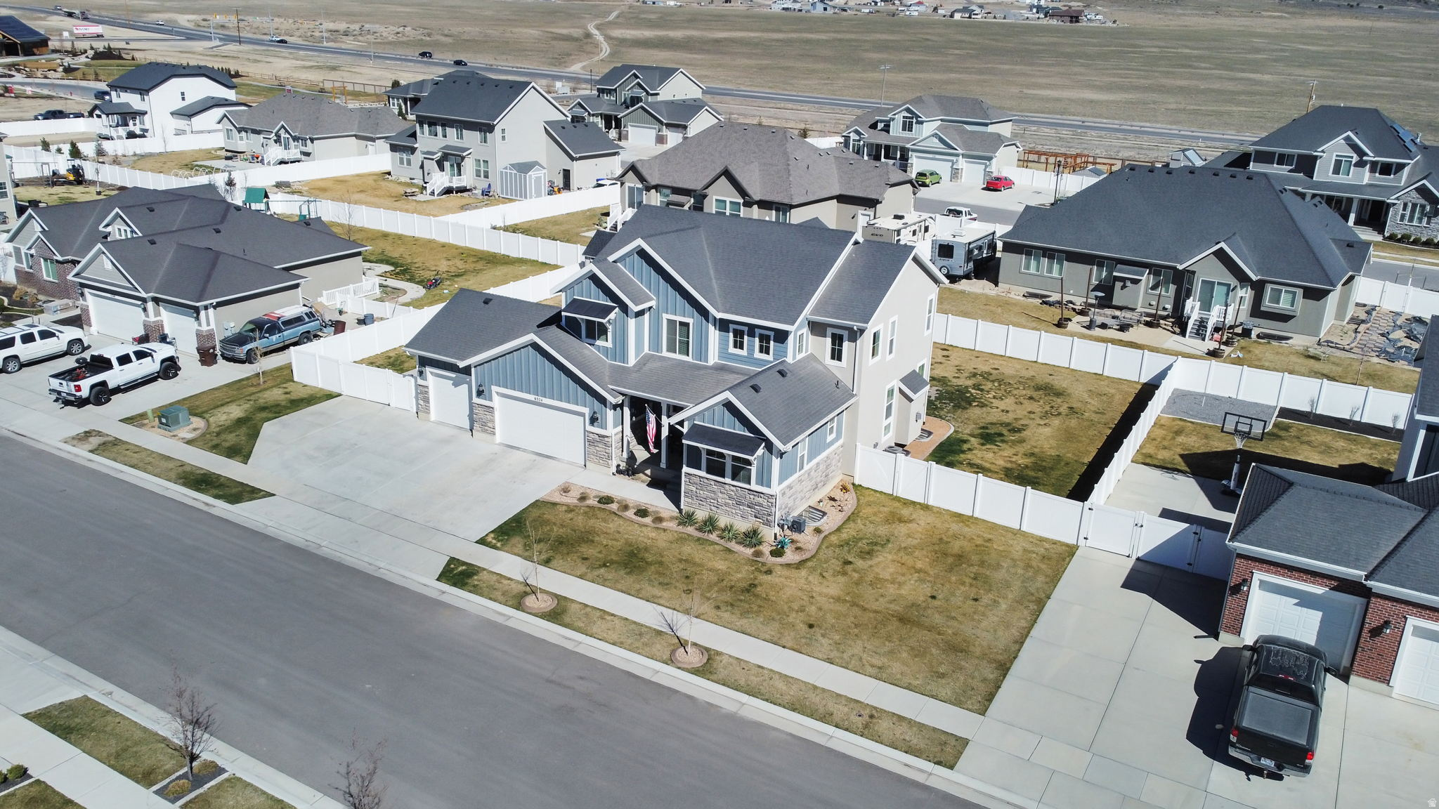 main property photo 57
