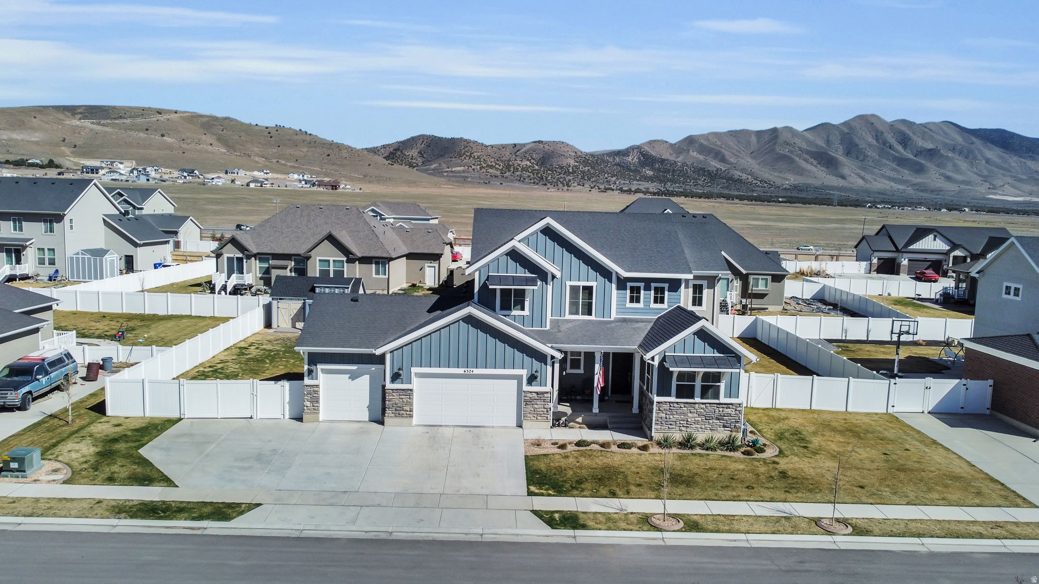 main property photo 59