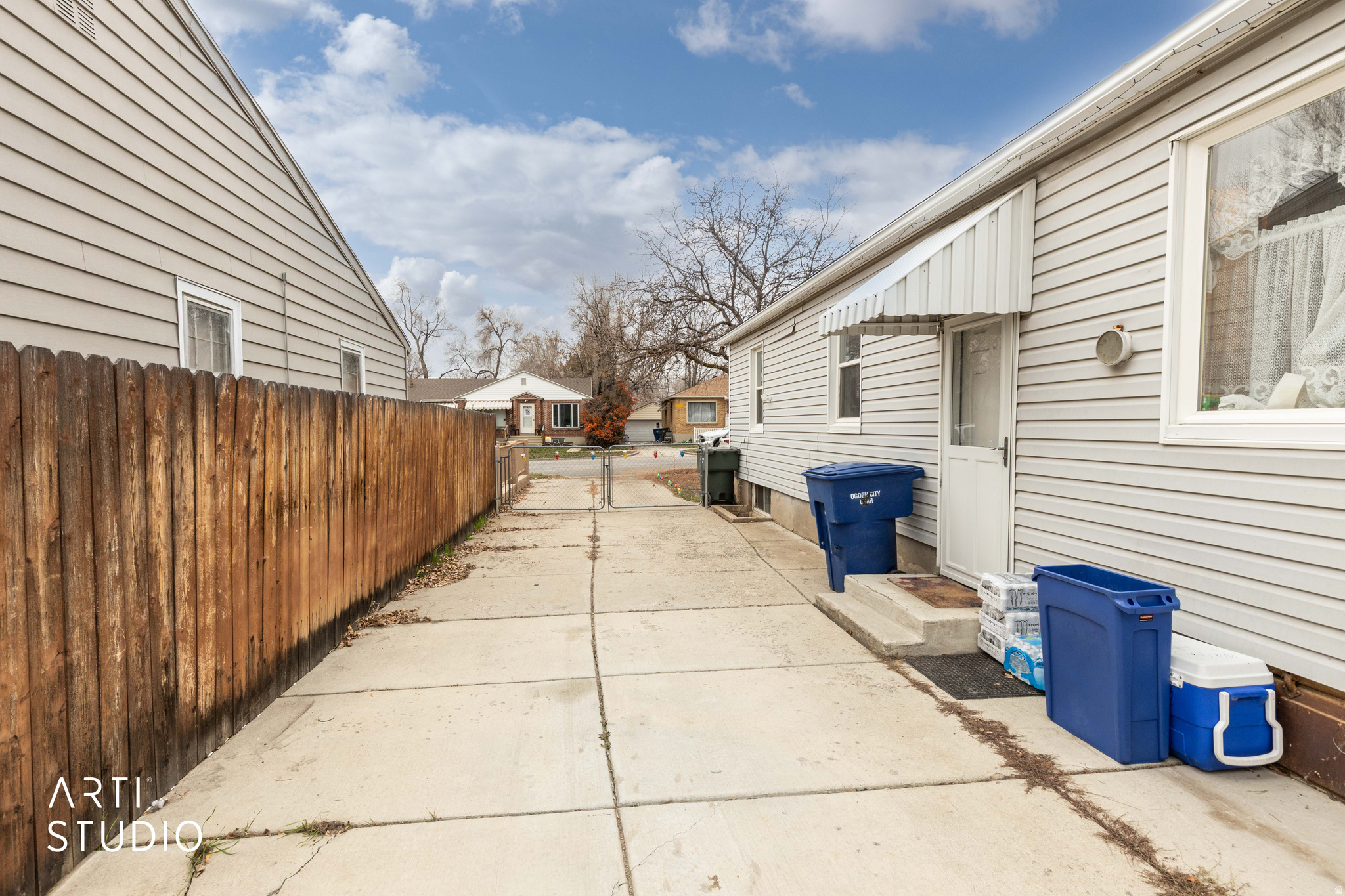 main property photo 27