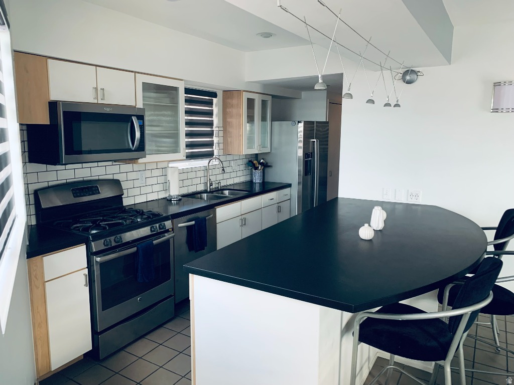main property photo 16