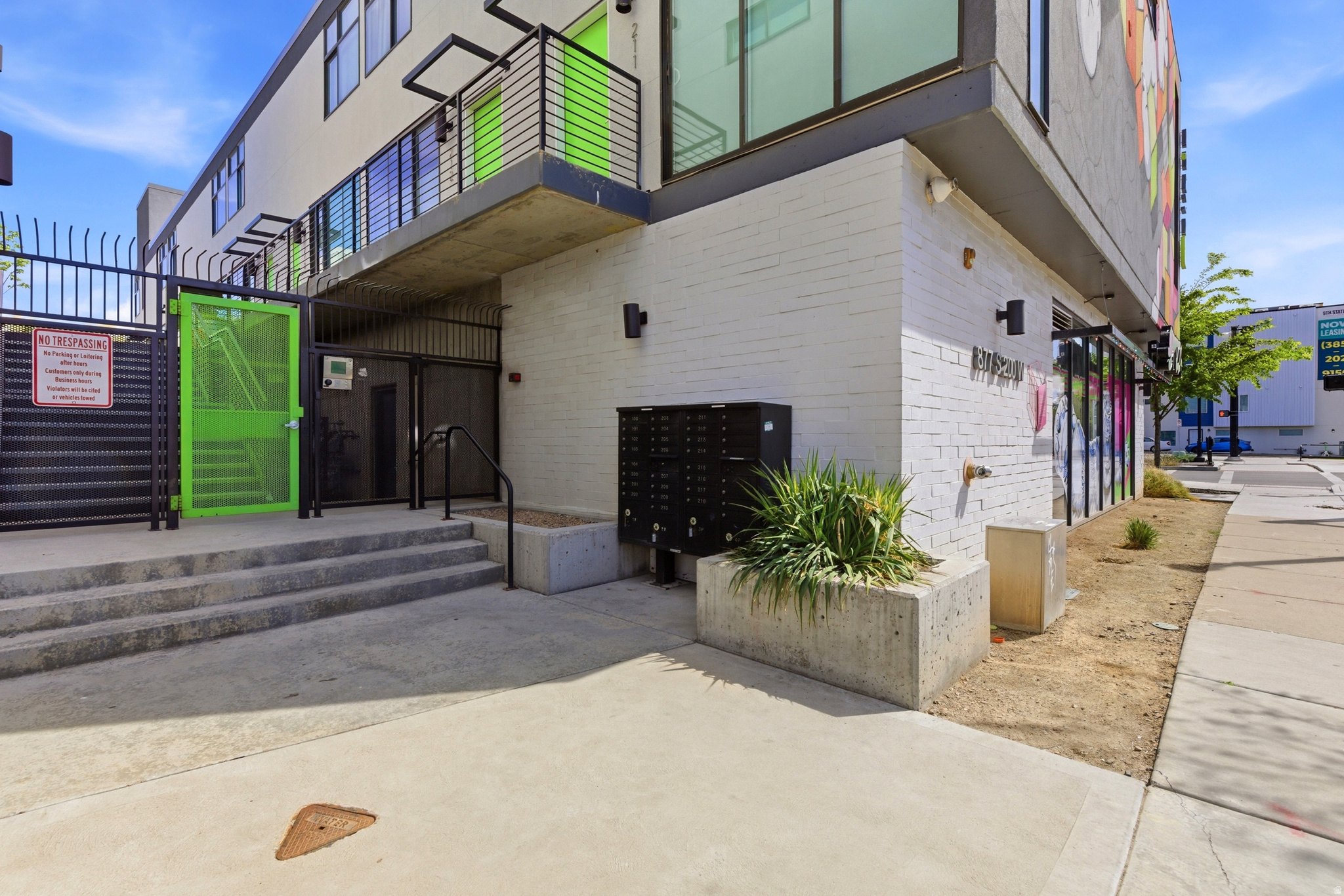 main property photo 11