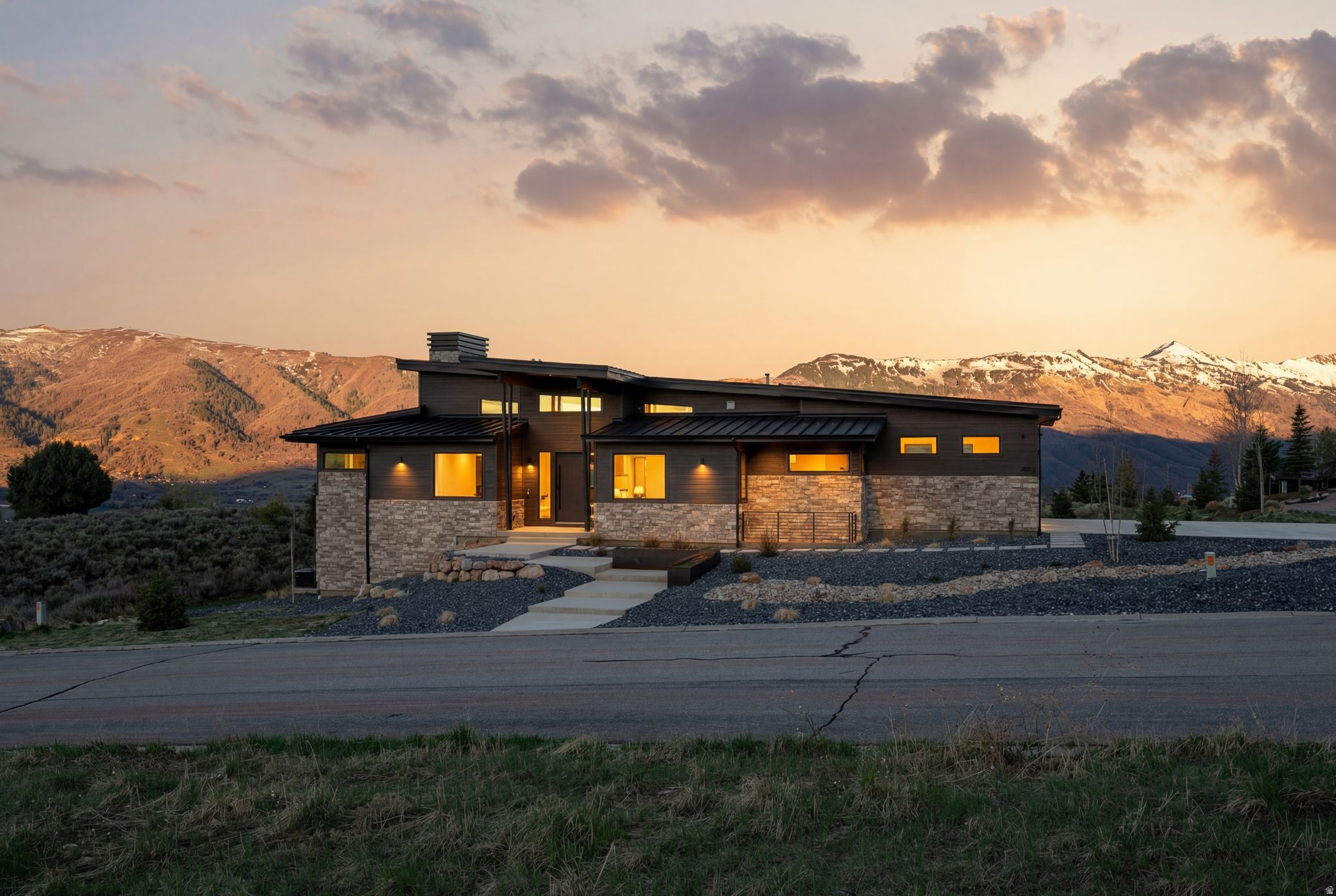 main property photo 77