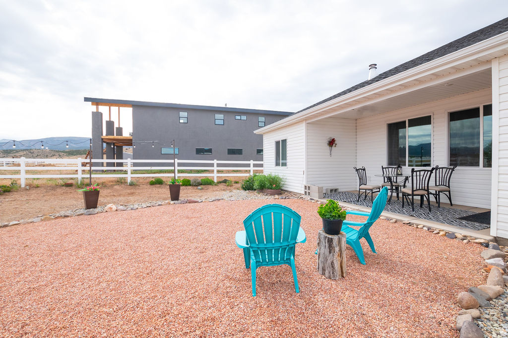 main property photo 90