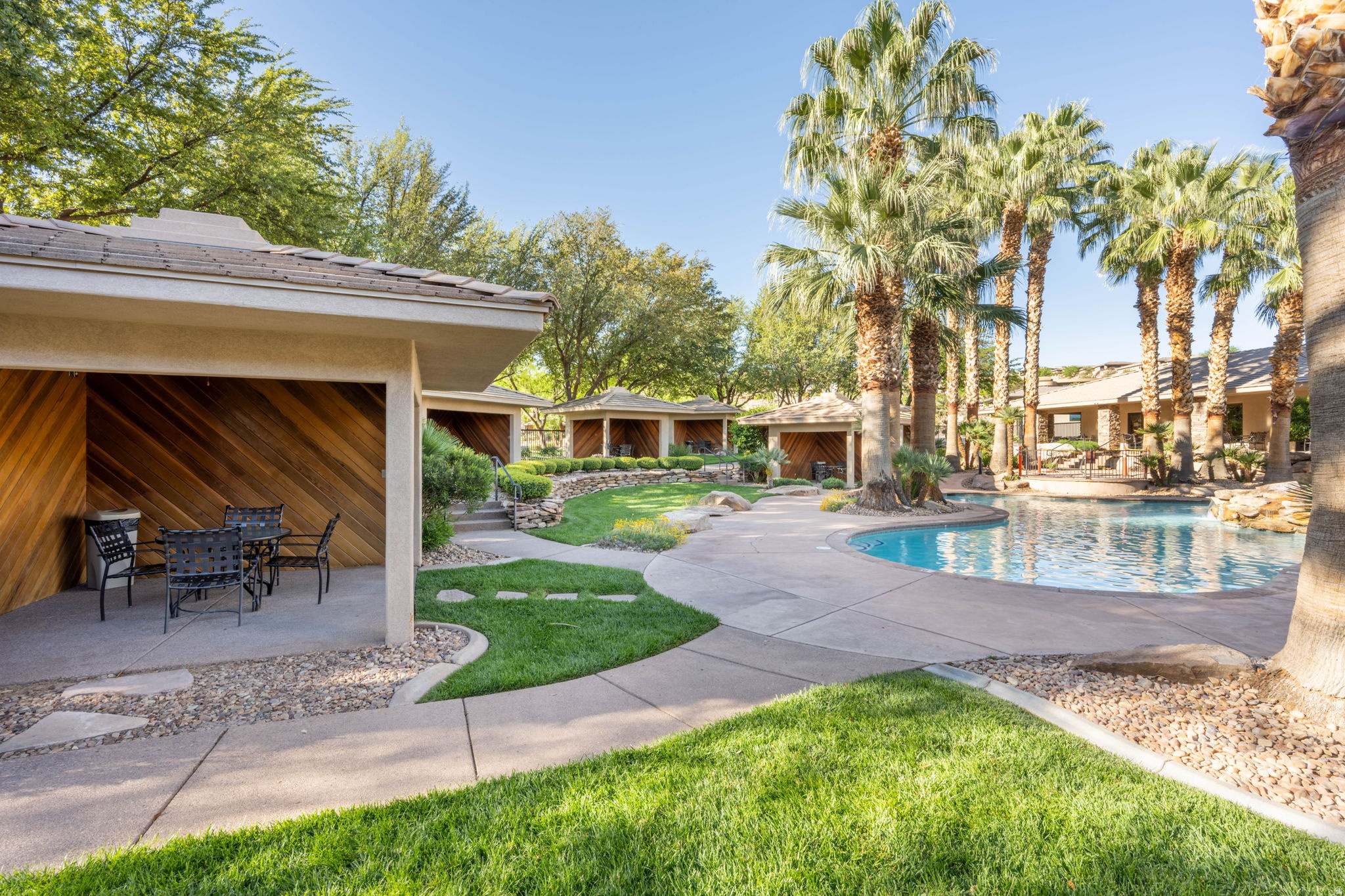 main property photo 51