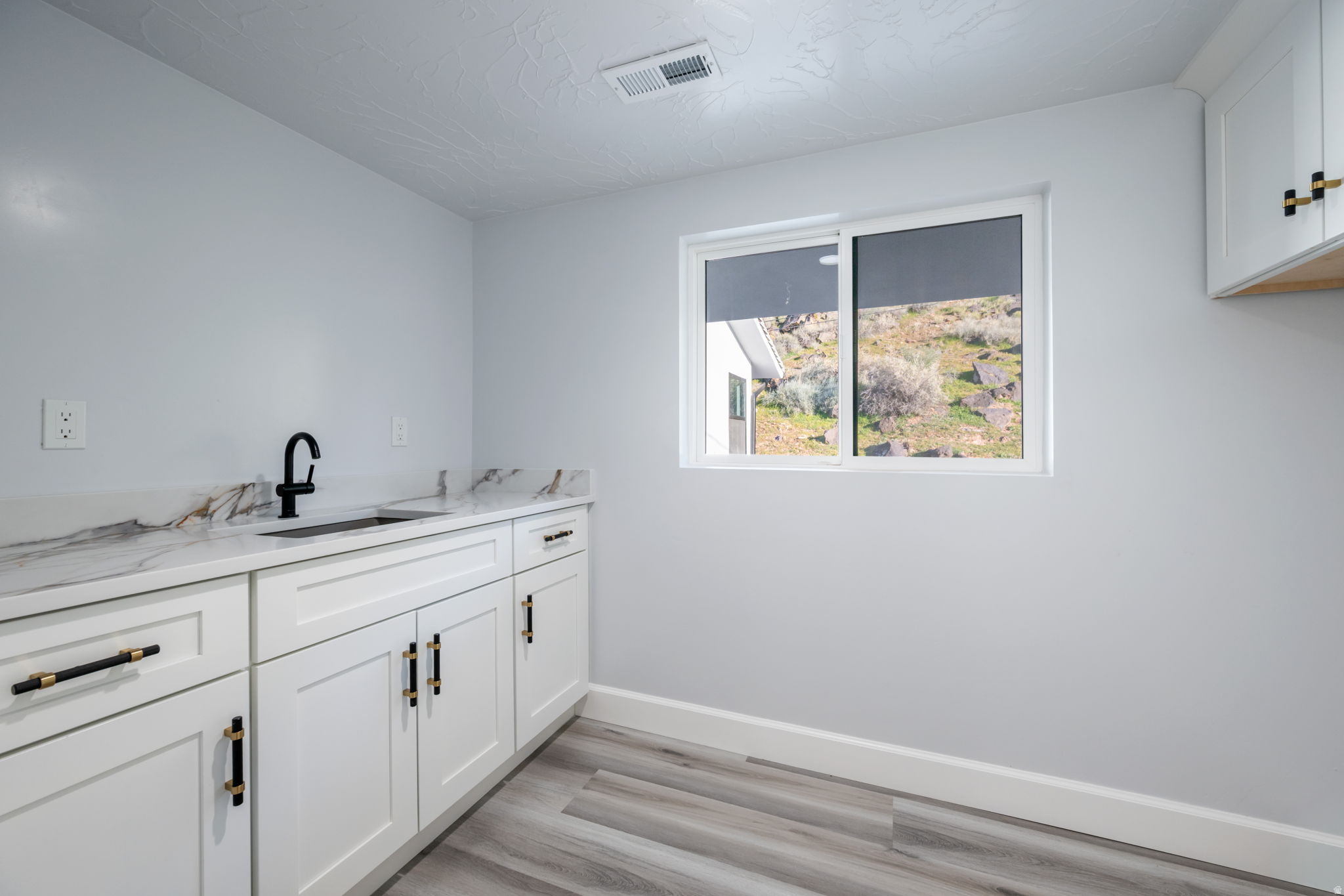main property photo 76