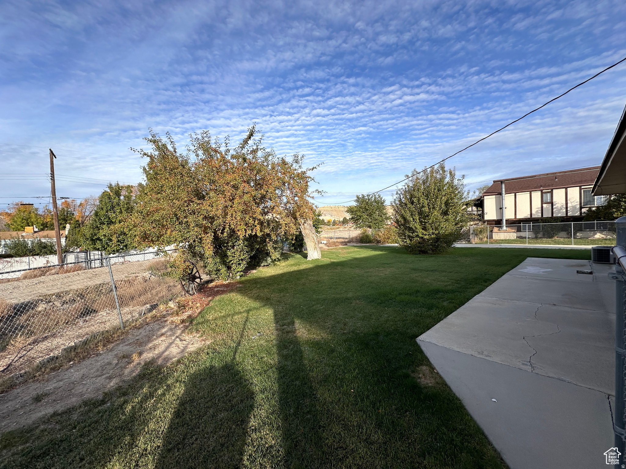 main property photo 30