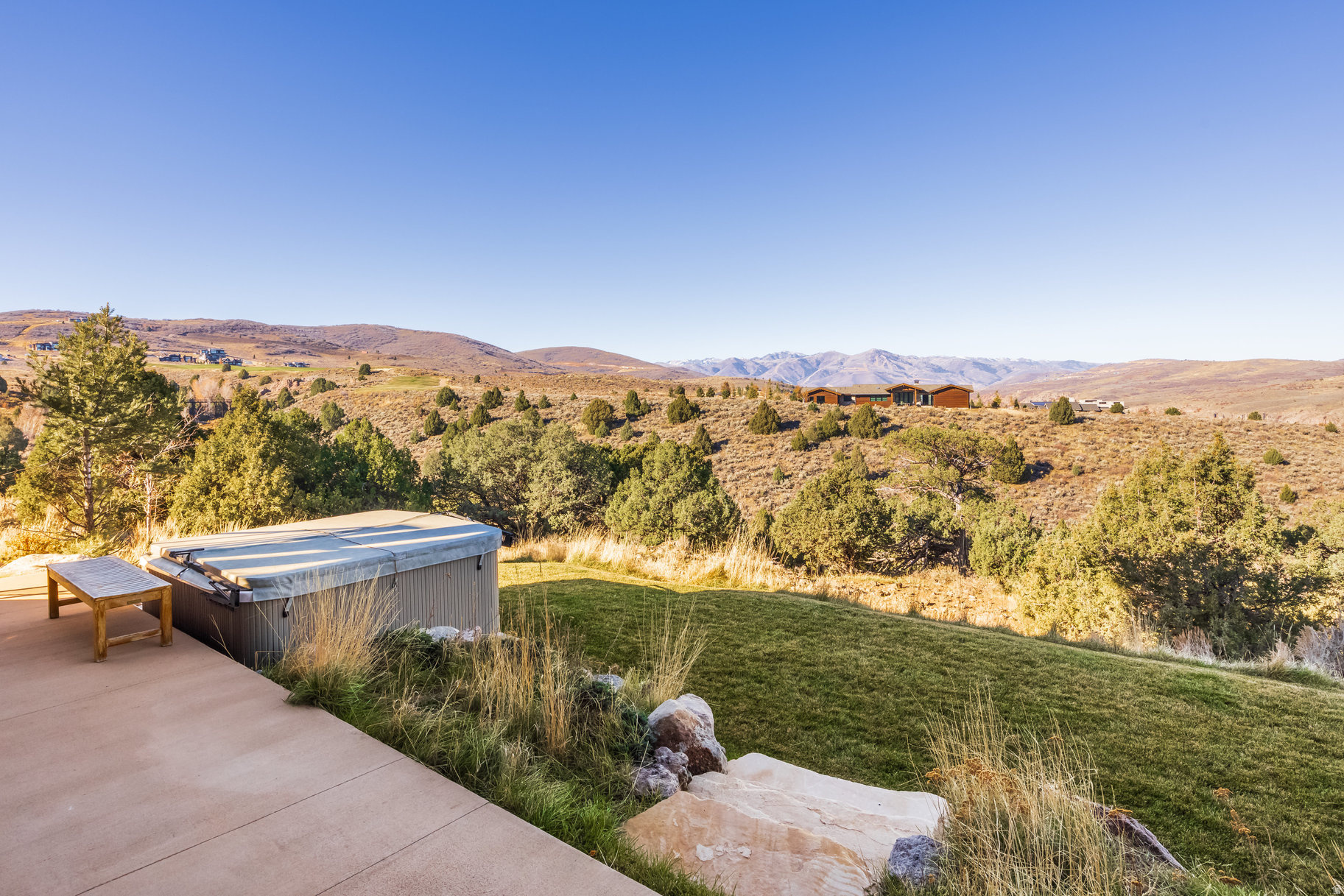 main property photo 38